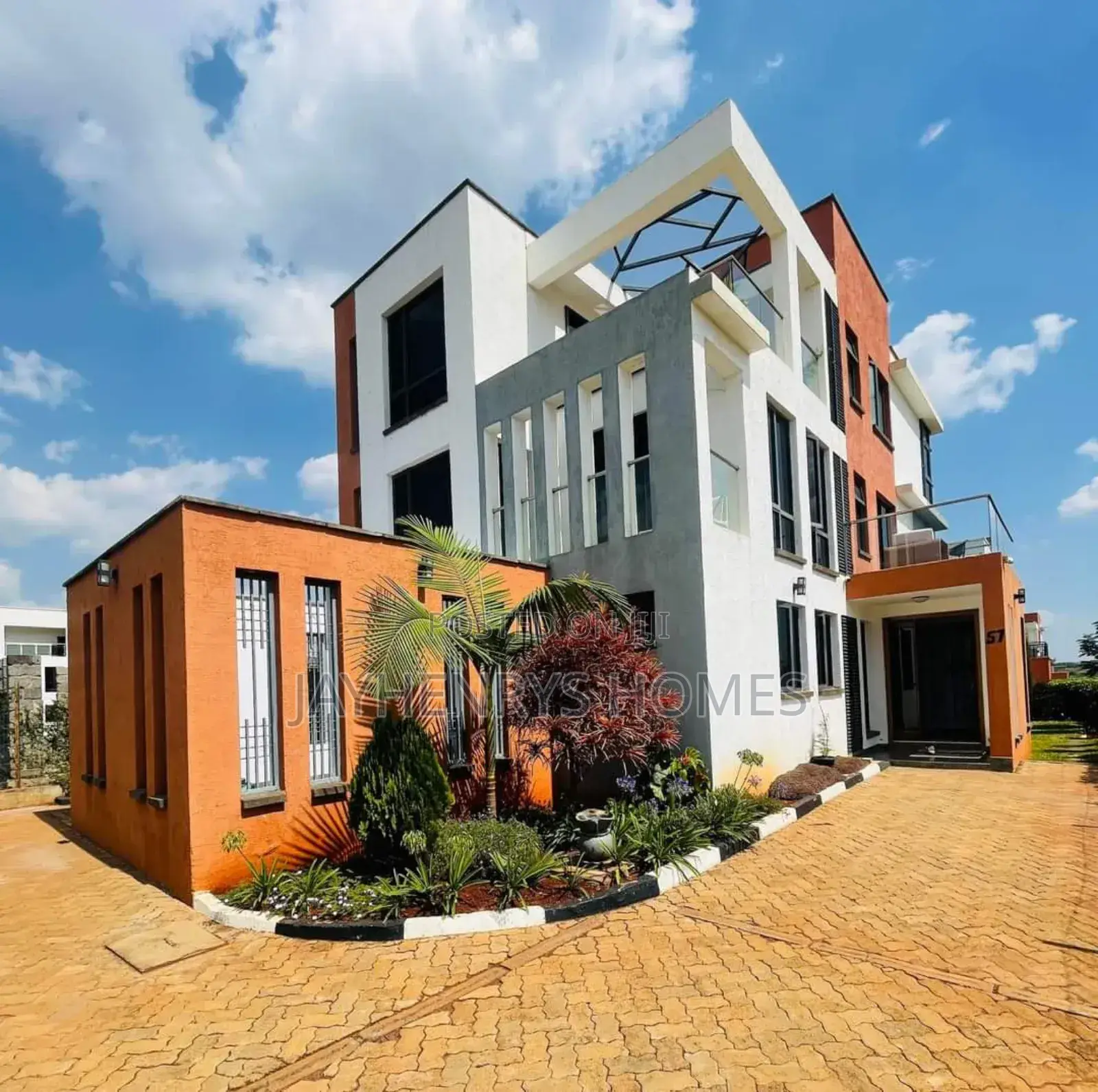 4bdrm House in Membley for sale in Membley Estate