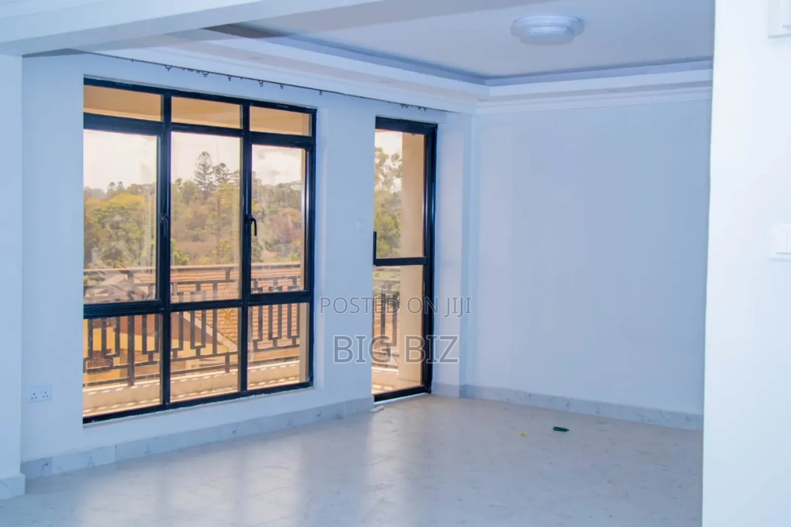 3bdrm Apartment in 3/4 Br + Sq, Parklands/Highridge for rent in Parklands/Highridge