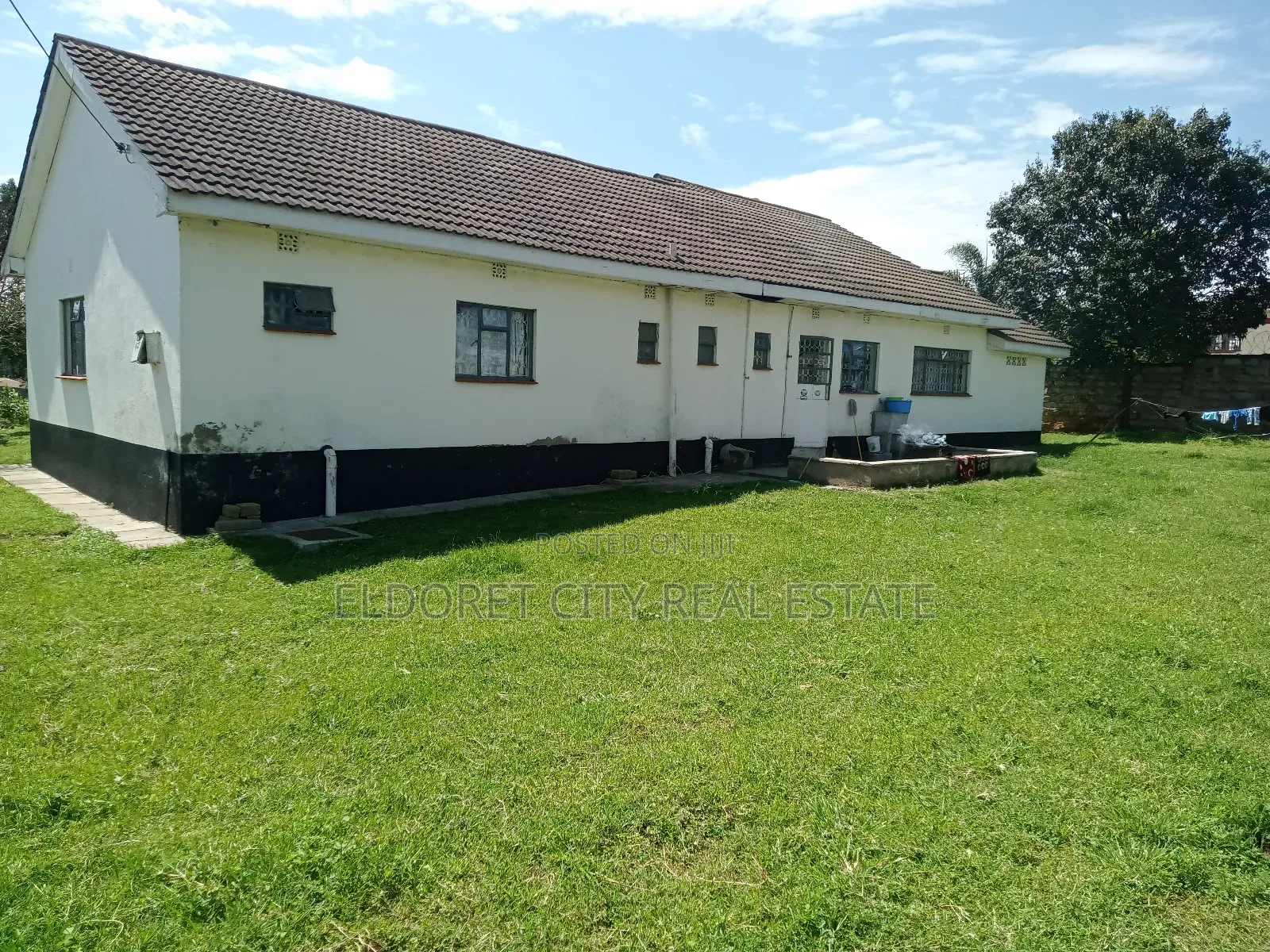 1/2 Acre Elgonview With 3 Bedroom House With Title. in Kapsuswa