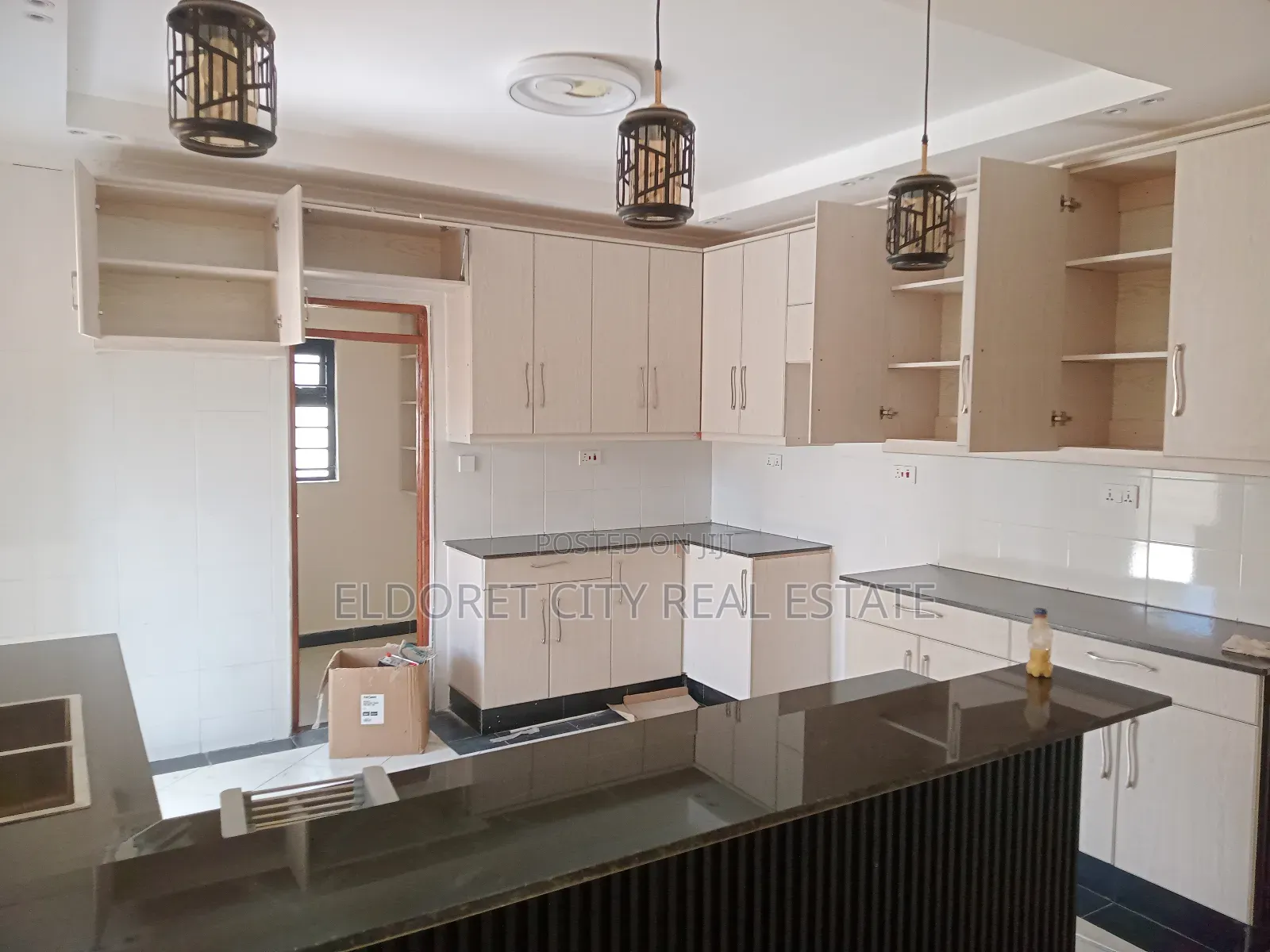 Furnished 3bdrm Bungalow in Annex, Kapsuswa for sale in Kapsuswa