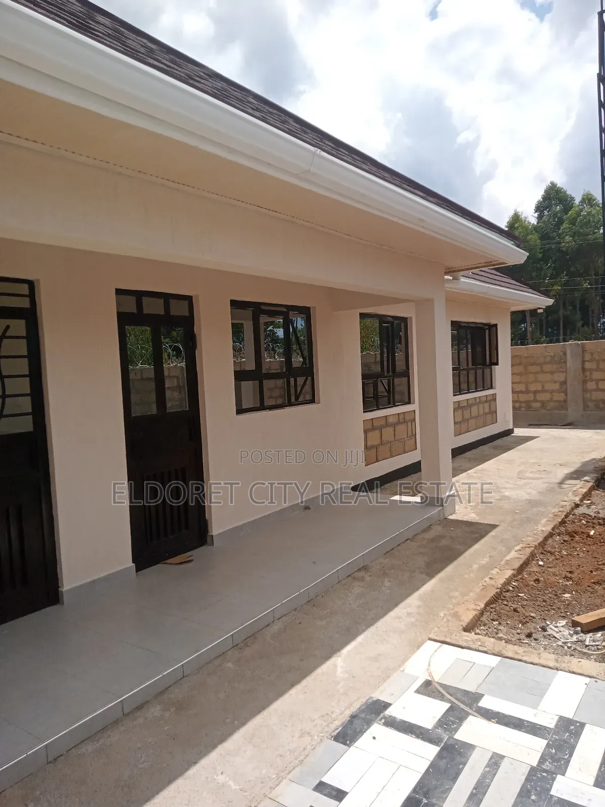 Furnished 3bdrm Bungalow in Annex, Kapsuswa for sale in Kapsuswa