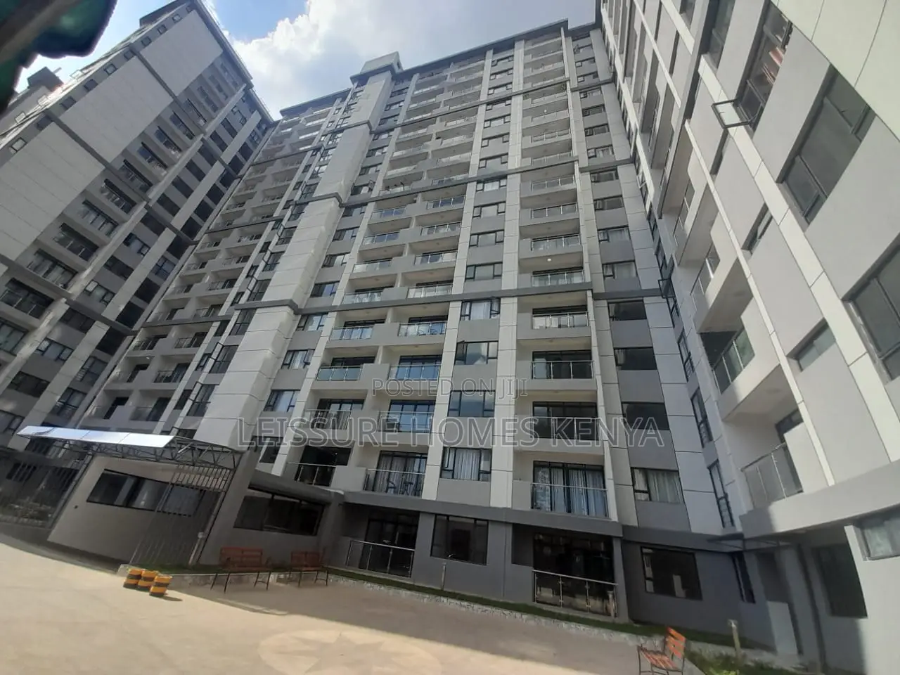 3bdrm Apartment in Lavington for sale in Lavington
