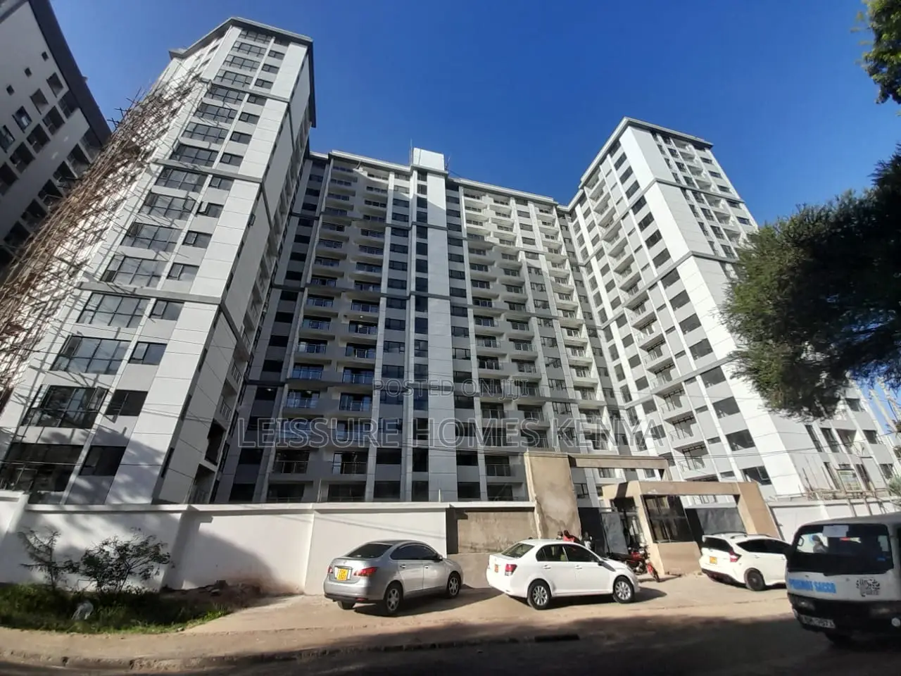 3bdrm Apartment in Lavington for sale in Lavington