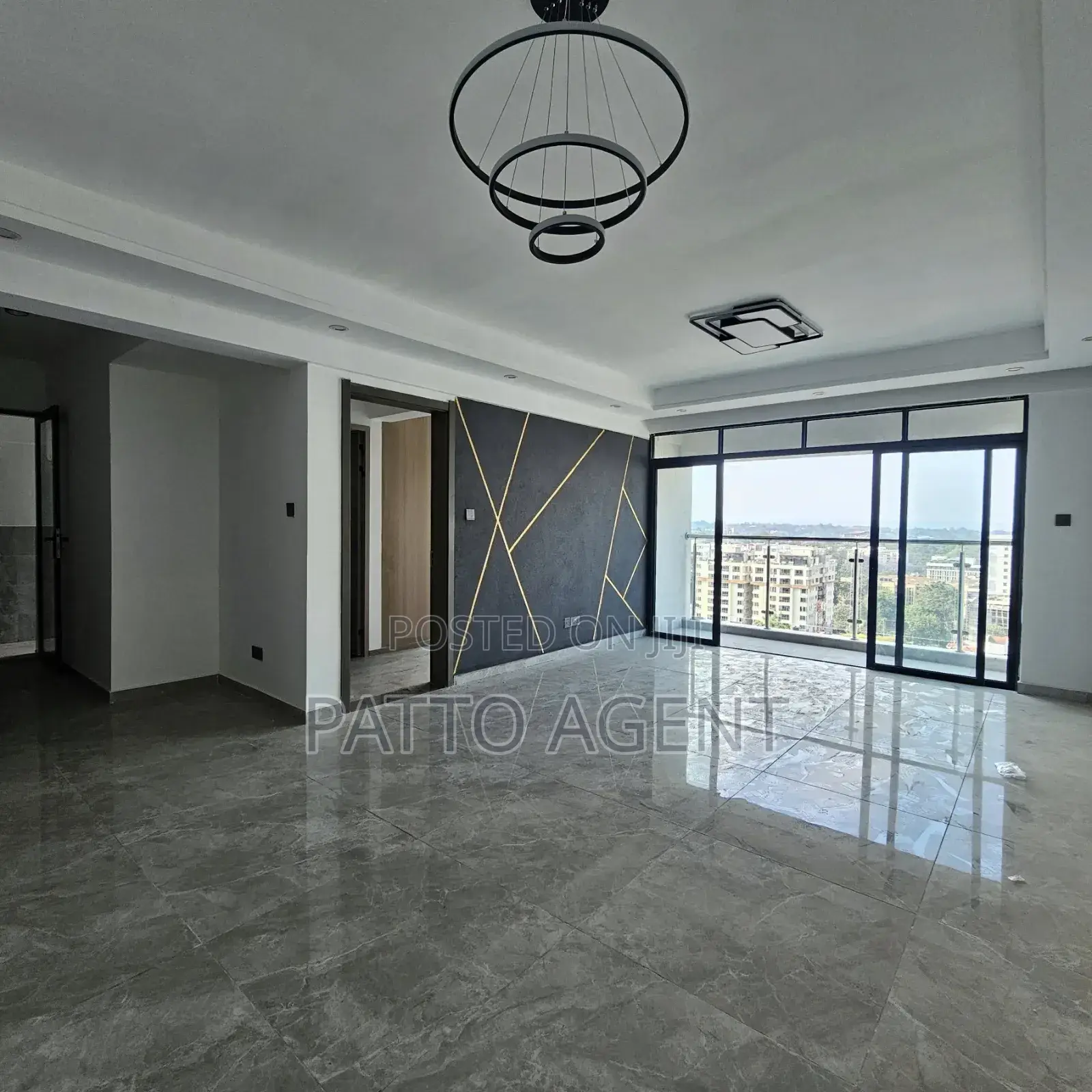 3bdrm Apartment in Valley Arcade, Lavington for sale in Lavington