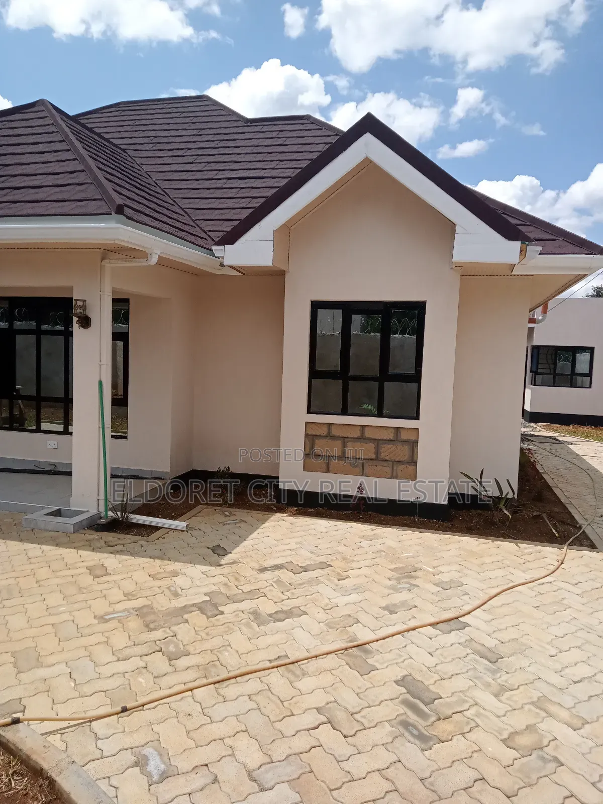 Furnished 3bdrm Maisonette in Annex, Soy for sale in Soy