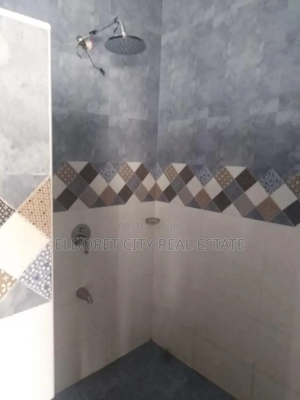 3bdrm Apartment in Rupa Villa, Soy for sale in Soy
