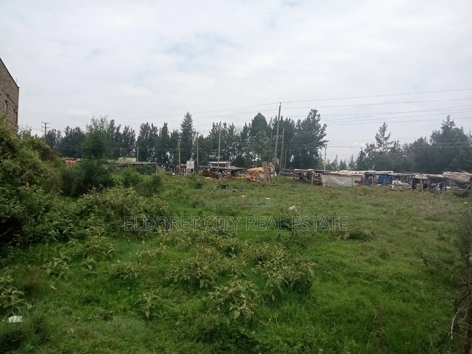 1/8 Plot Annex Center Touching Tarmac Highway Eldoret-Nai. in Soy