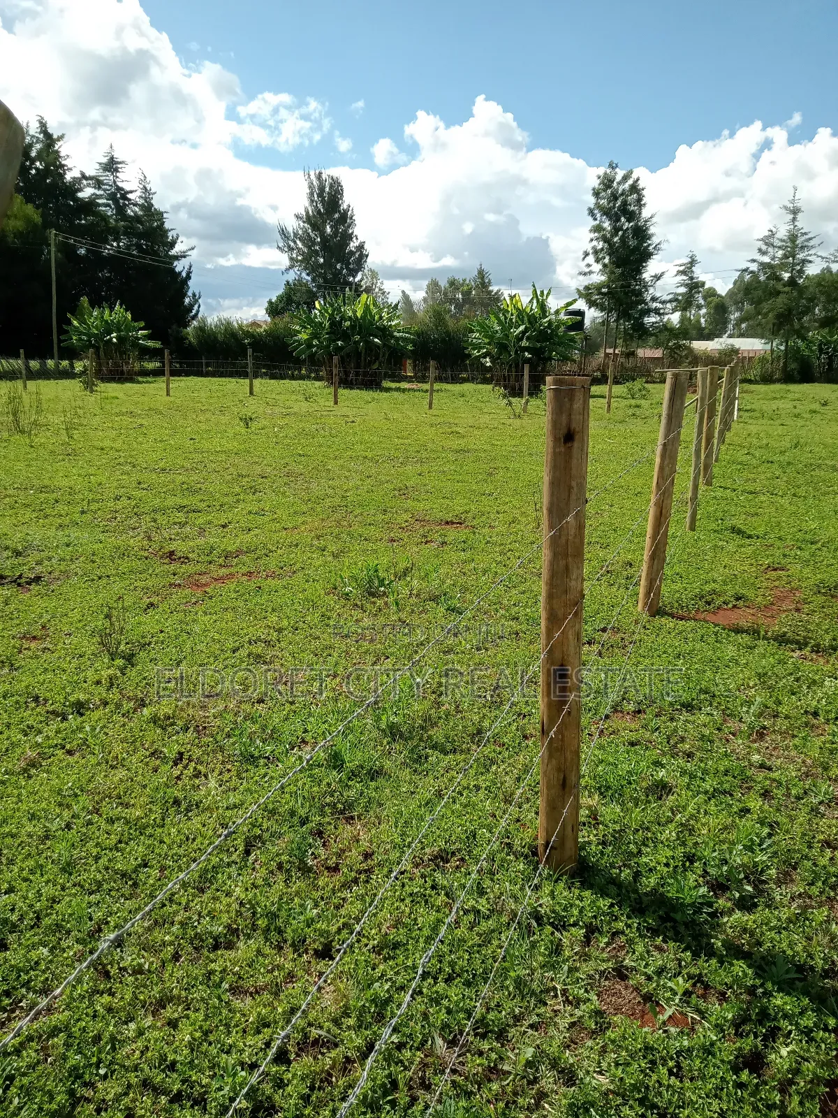 1/4 Plot Kapseret Inder Area You Can Access Through Bypass. in Soy
