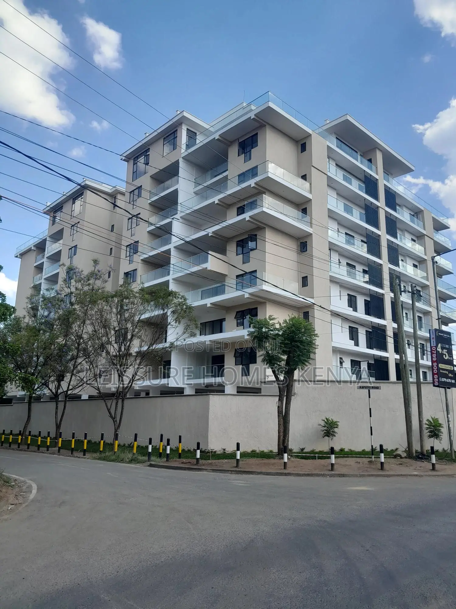 3bdrm Apartment in Lavington for sale in Lavington