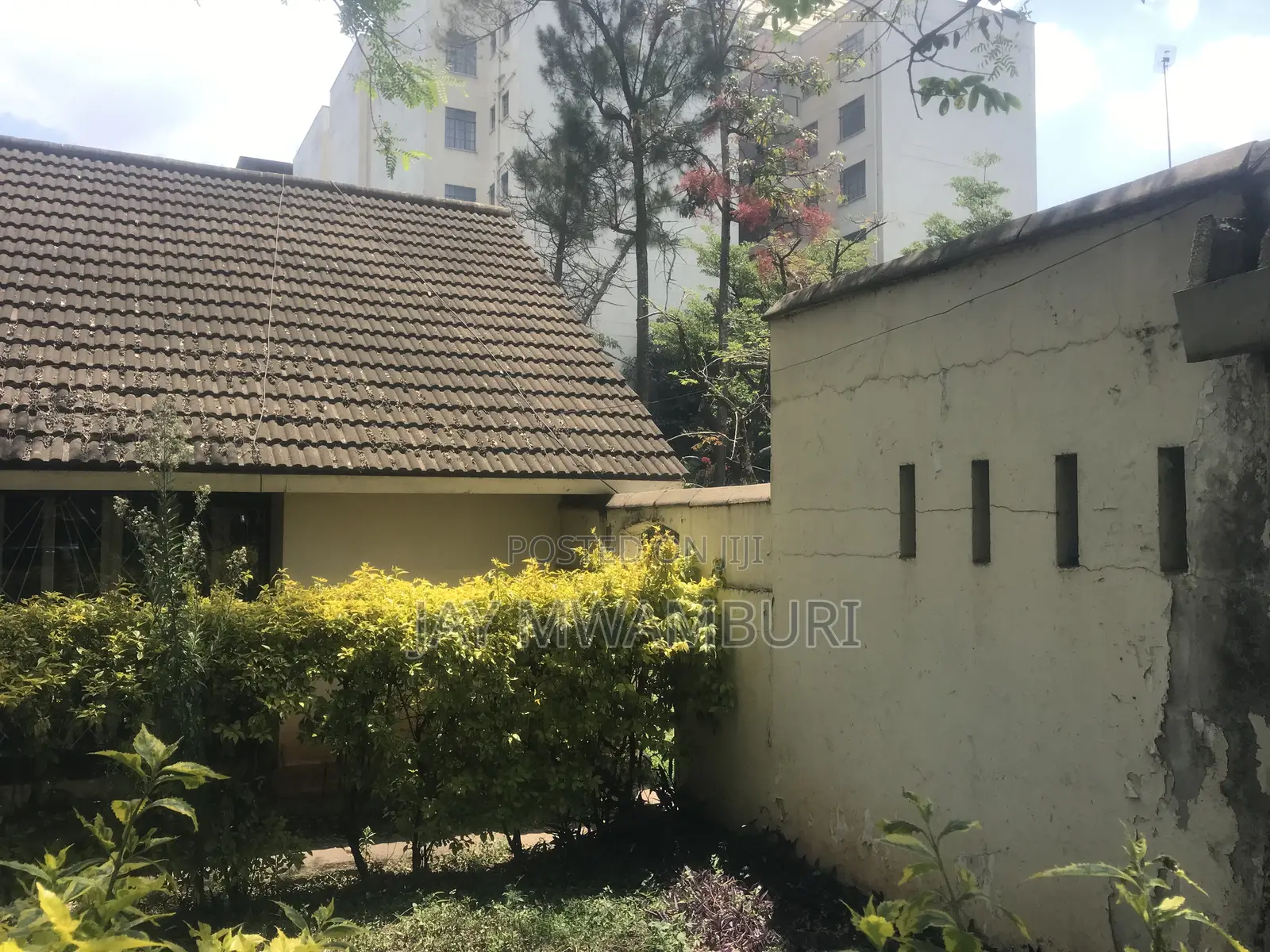 1/2 Acre Land on Tarmac Woodsy Nairobi in Woodley/Kenyatta Golf Course