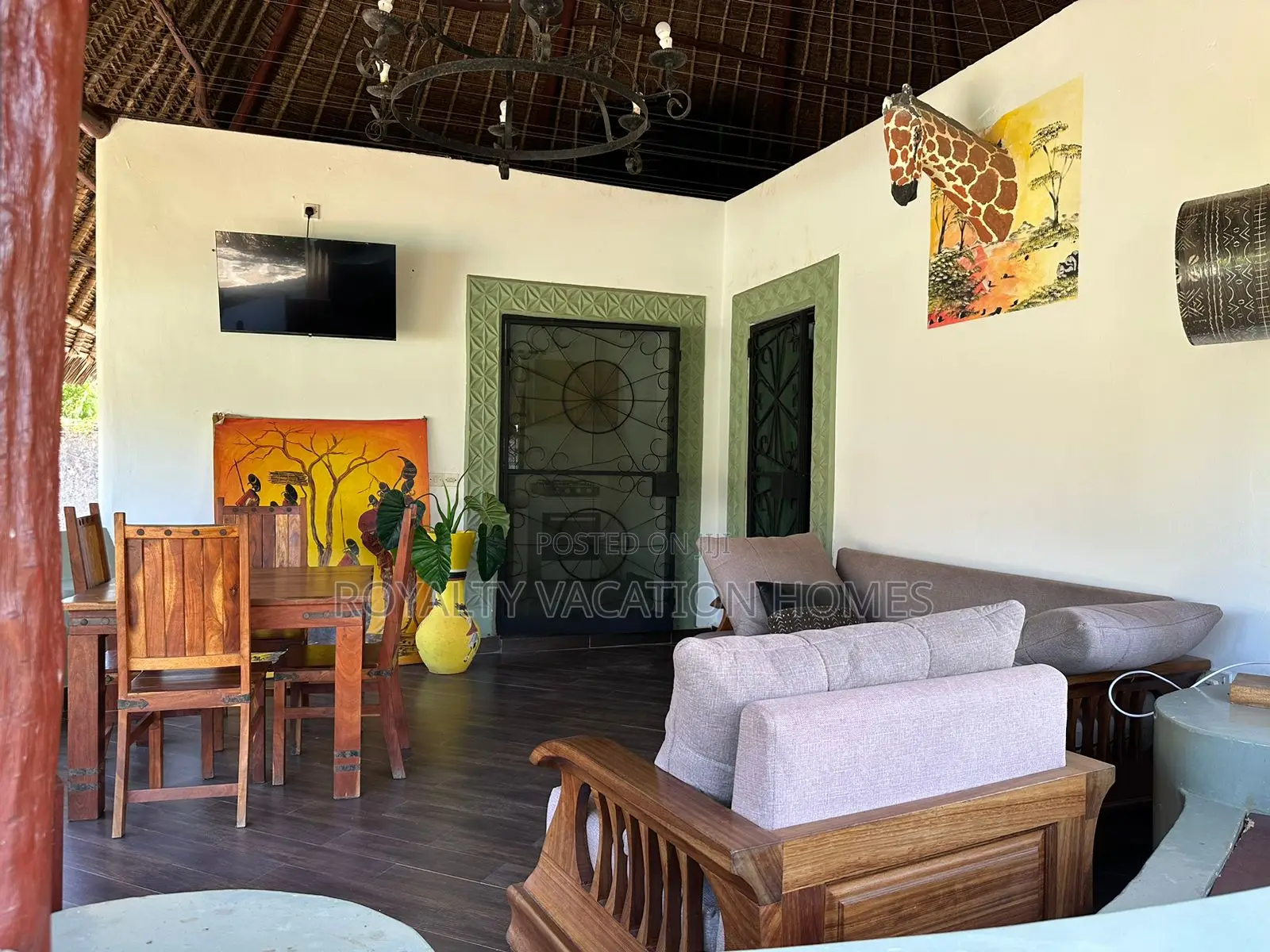 2br Holiday Cottage in Diani Beach: With a Swimming Pool in Ukunda