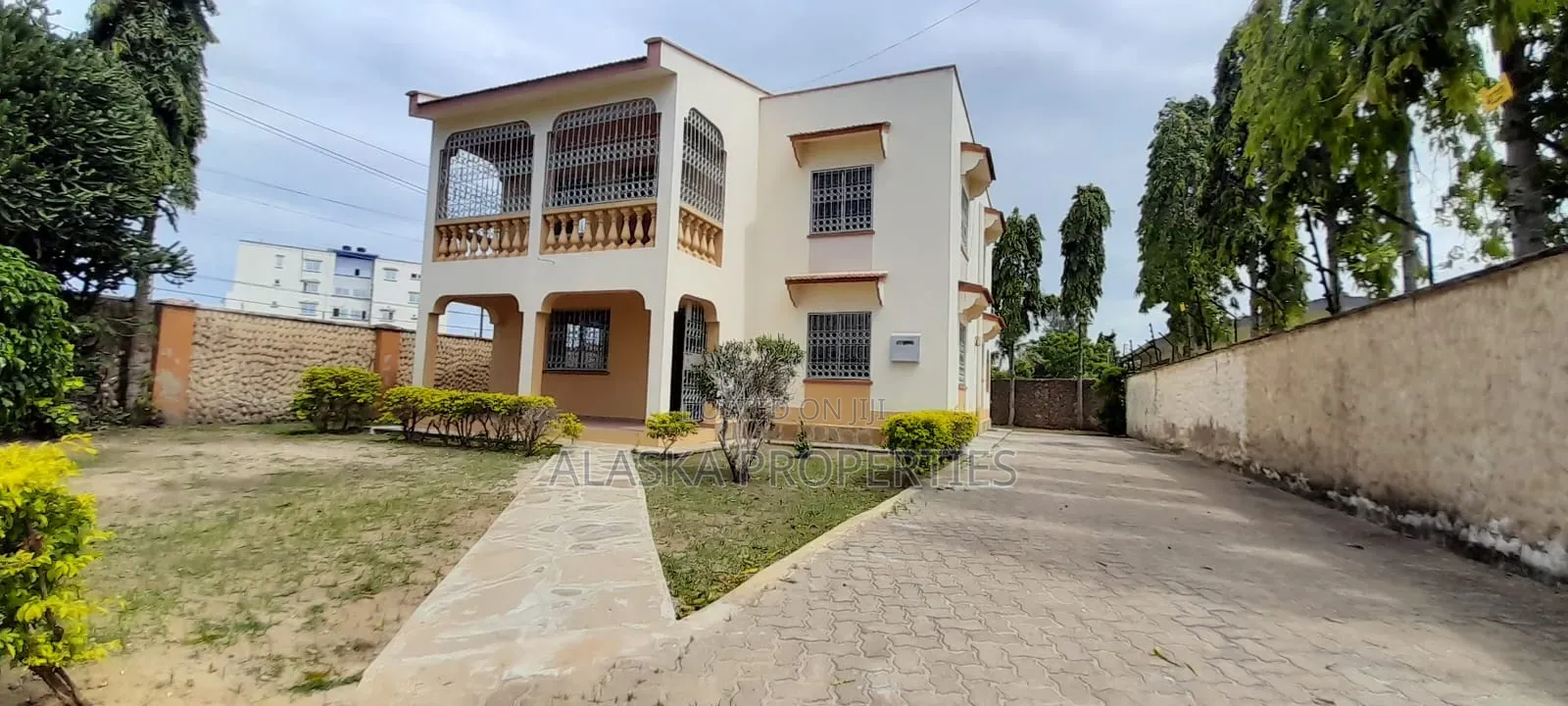 3bdrm Maisonette in Beach Road Estate, Nyali for sale in Nyali