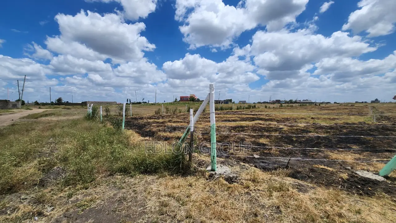 Plots for Sale Off Kamakis in Kamakis