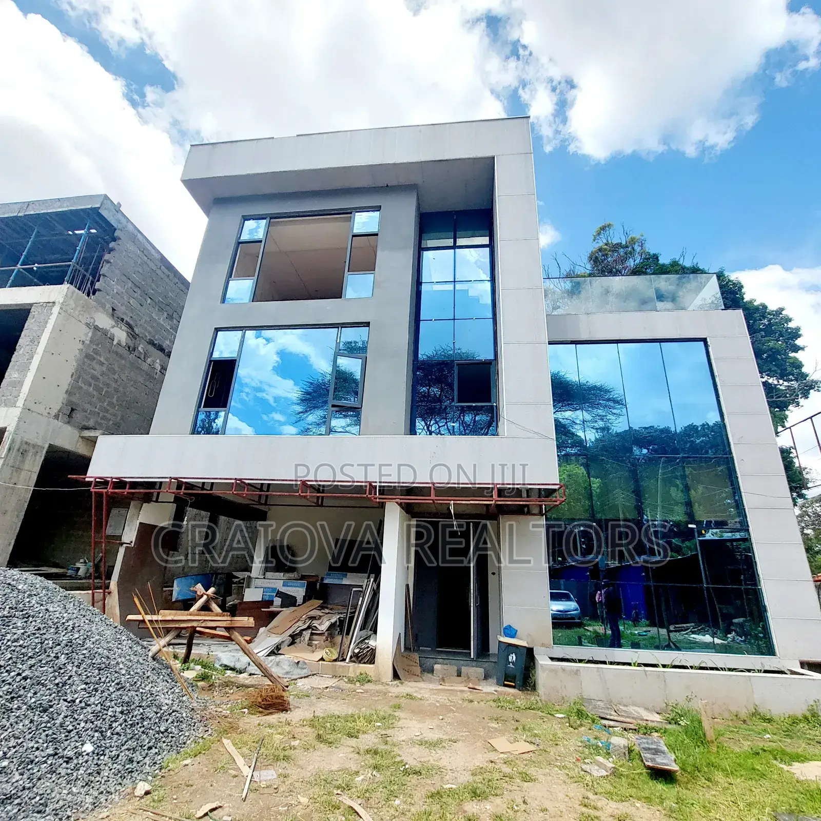 5bdrm Villa in Lavington for sale in Lavington