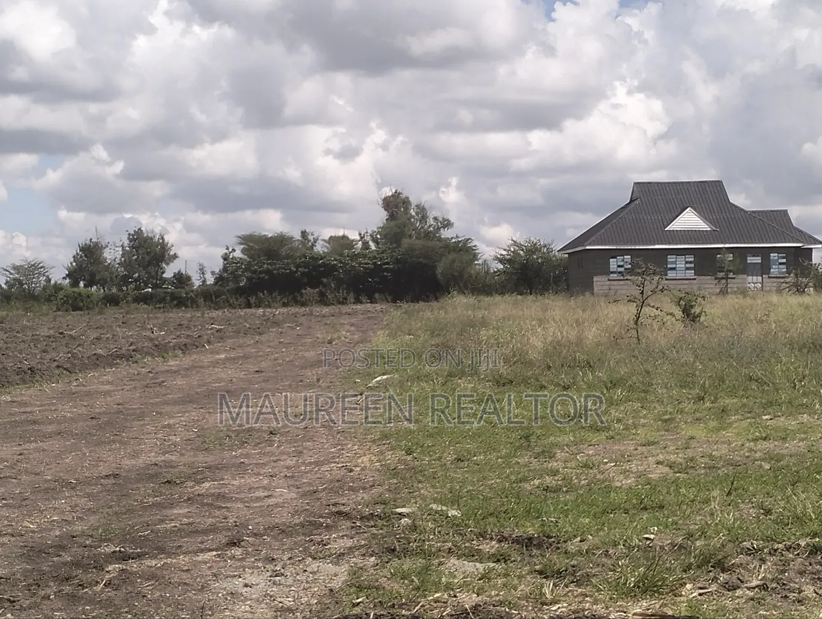 Affordable Plot - Joska Powerline in Joska