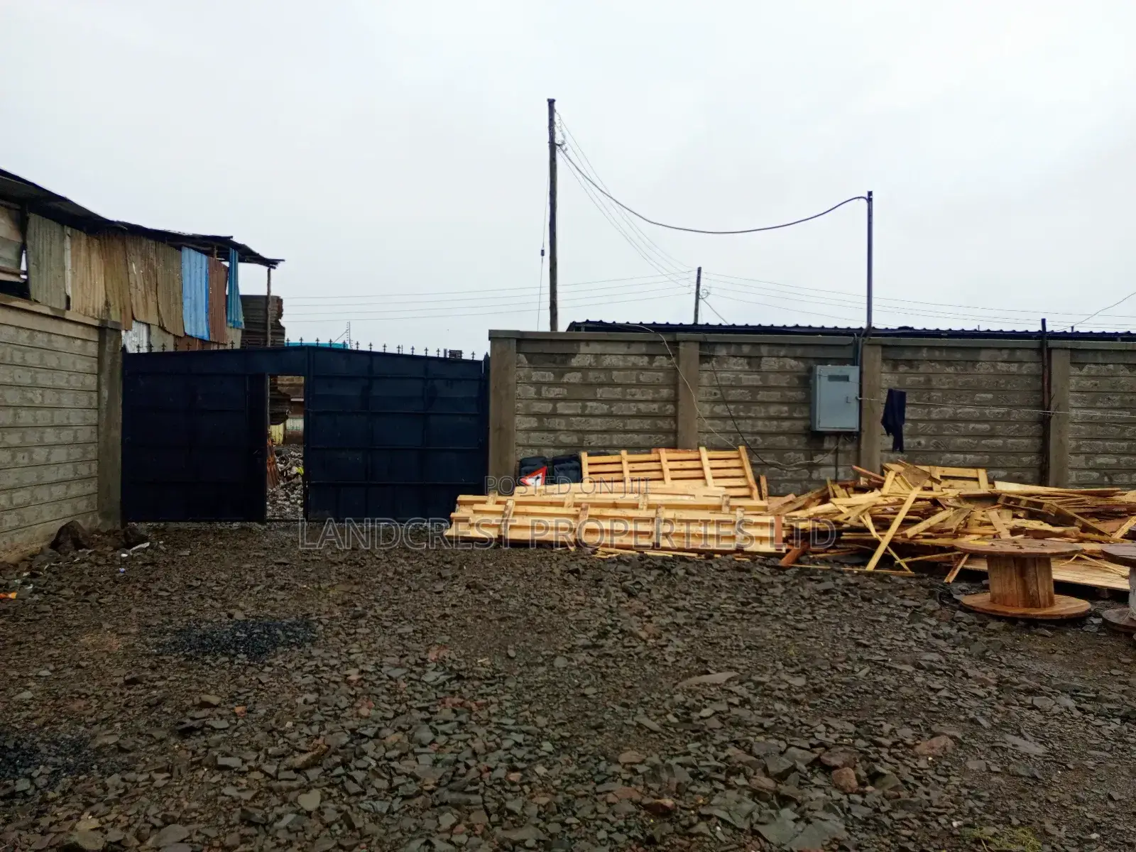 Garage/Yard for Lease Thika, Jua Kali Near Gretsa University in Thika