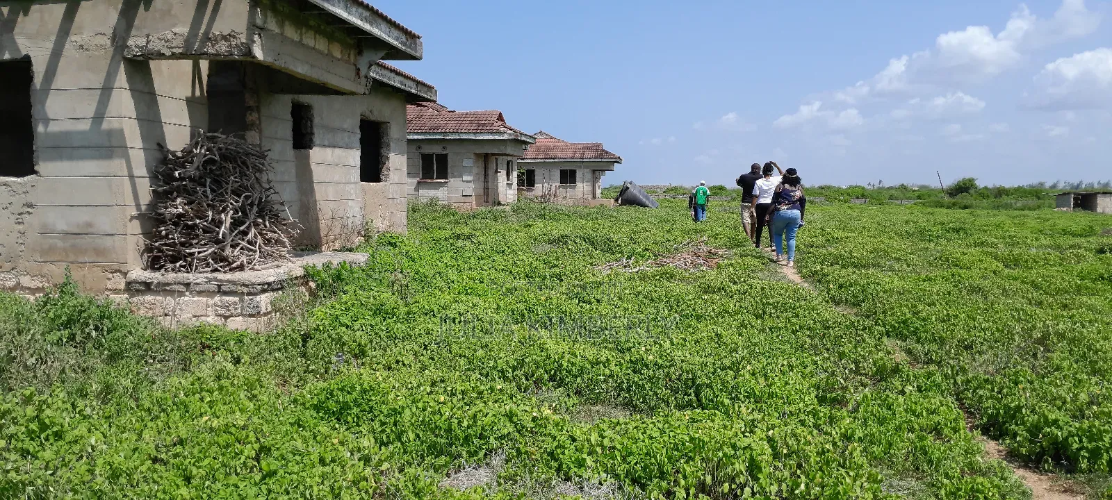 2 Acre Leasehold Beach Plot 1st Row Tezo in Kilifi Town