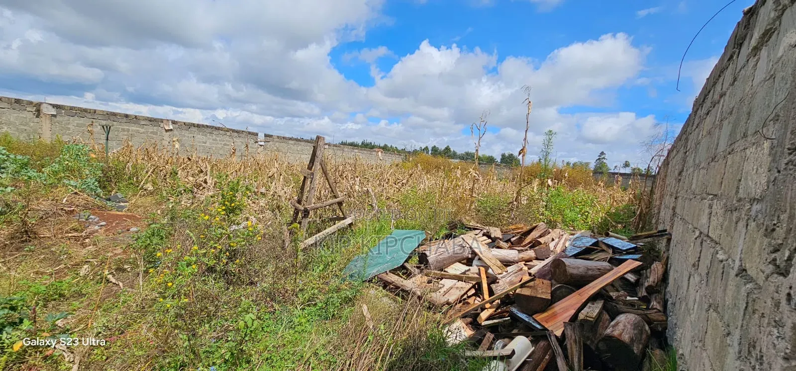 Prime 1⁄4 Plot Perimetre Wall for Sale Marura Delta Eldoret in Kimumu