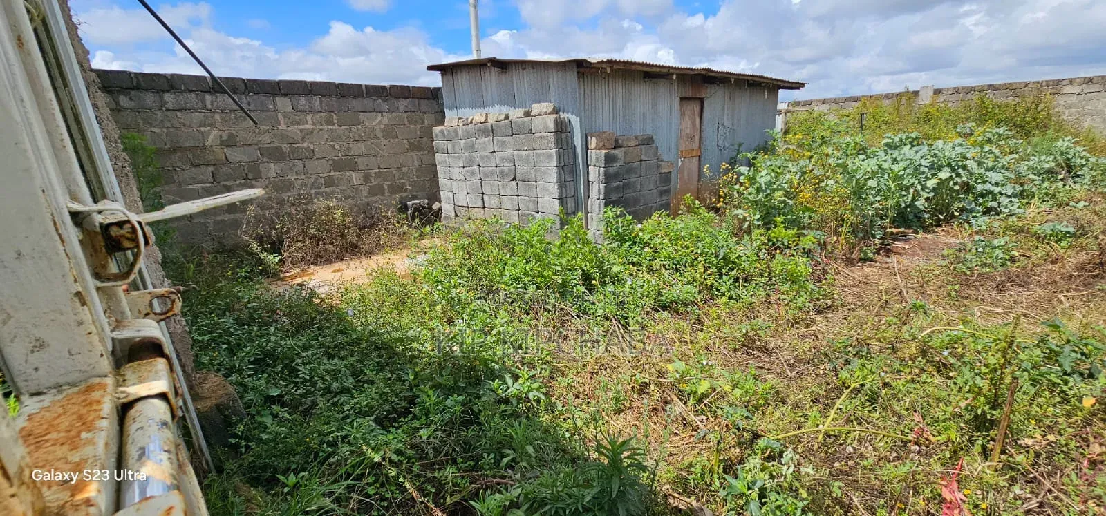 Prime 1⁄4 Plot Perimetre Wall for Sale Marura Delta Eldoret in Kimumu