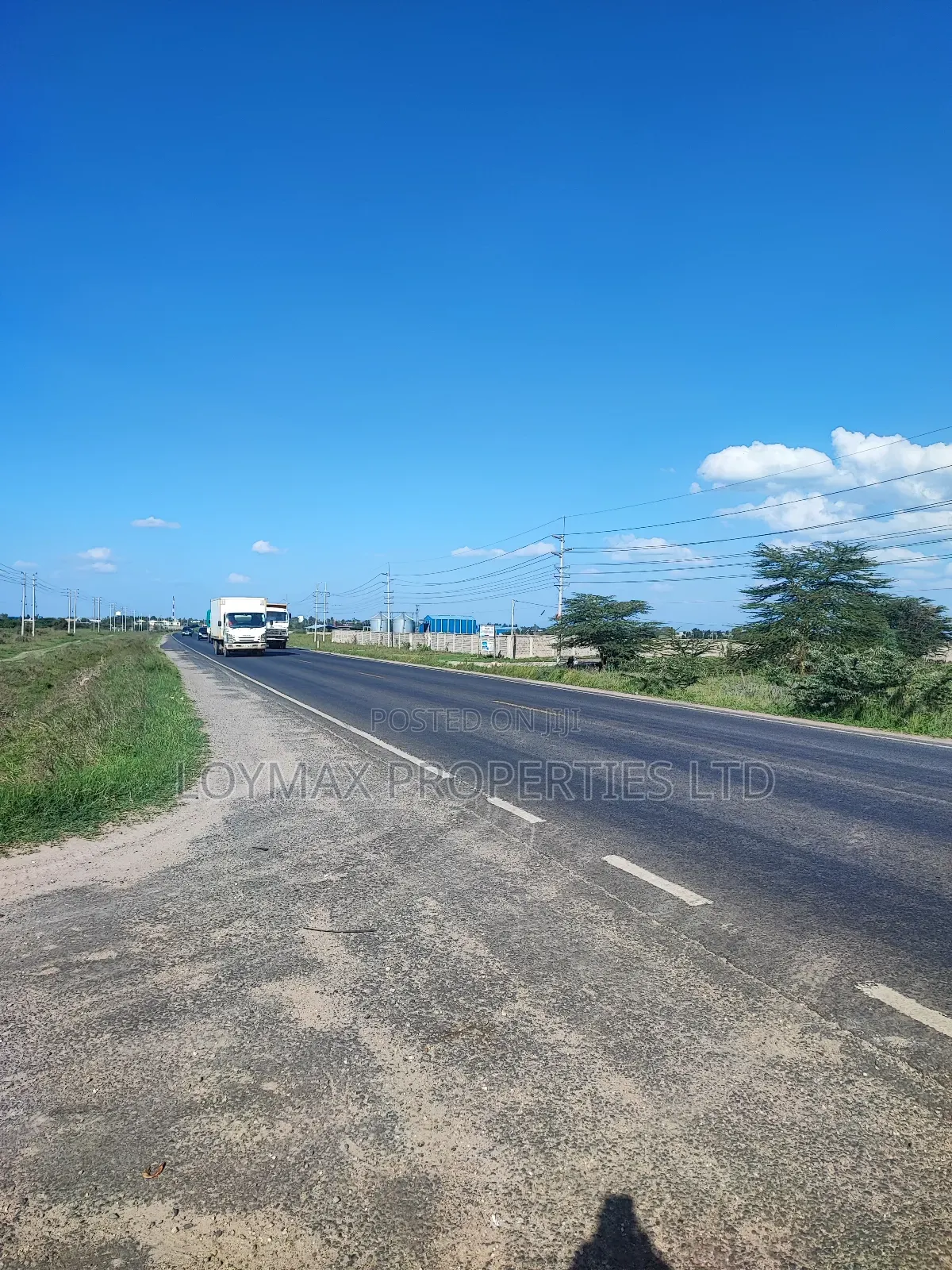 6 Acres on Tarmac Also Touching Kisaju Prayer Centre Road. in Kitengela
