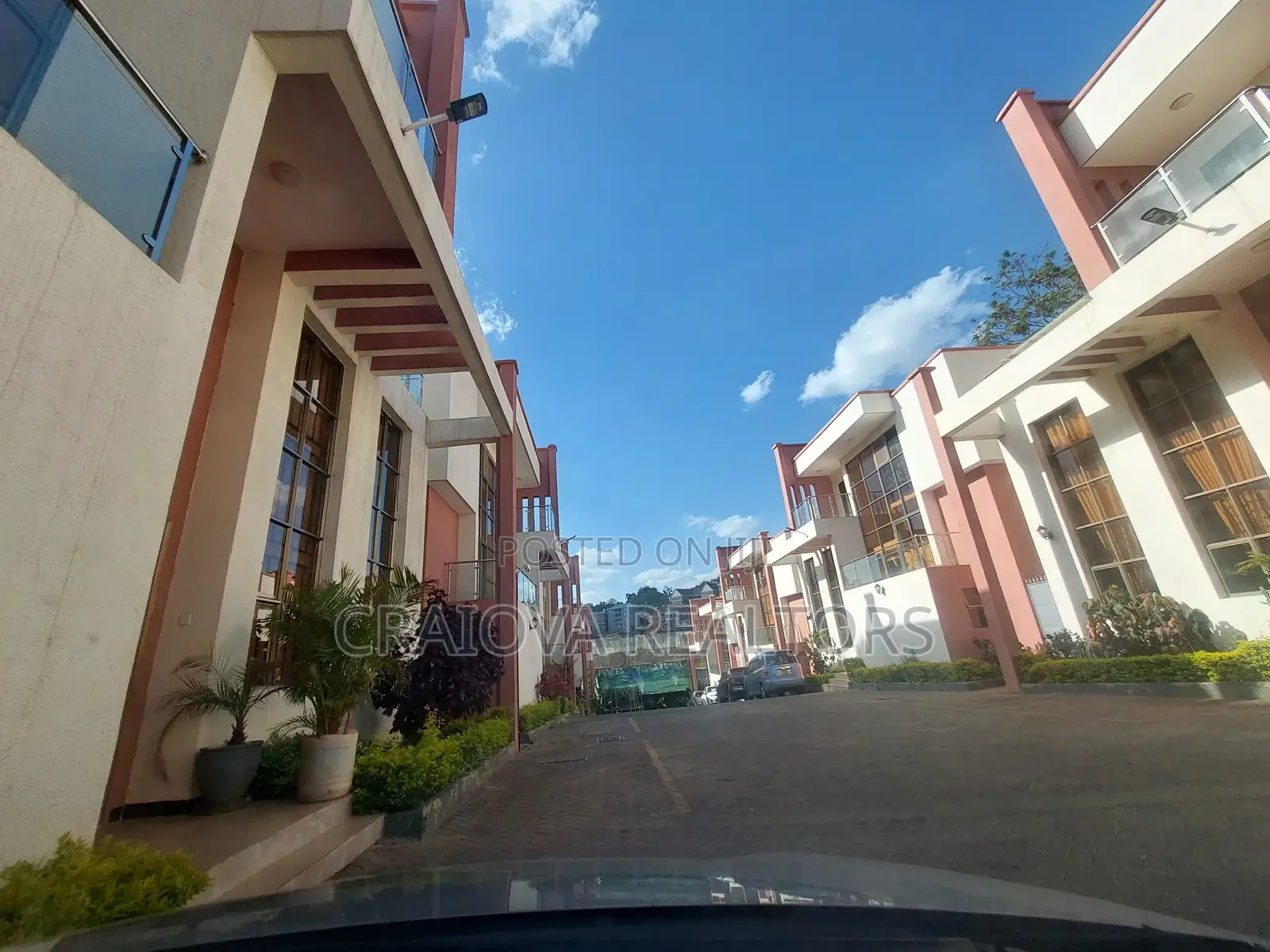 5bdrm Townhouse/Terrace in Lavington for sale in Lavington