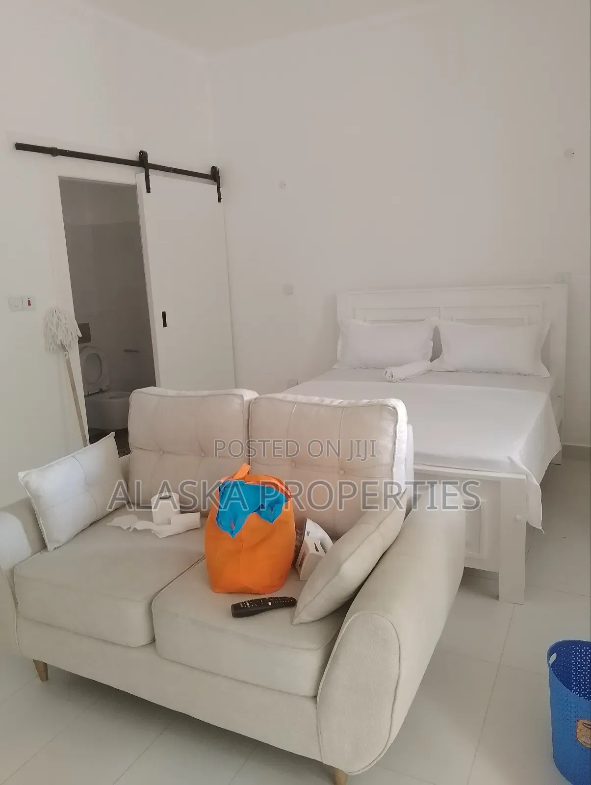 Furnished Studio Apartment to Let in Nyali Links Road. in Nyali