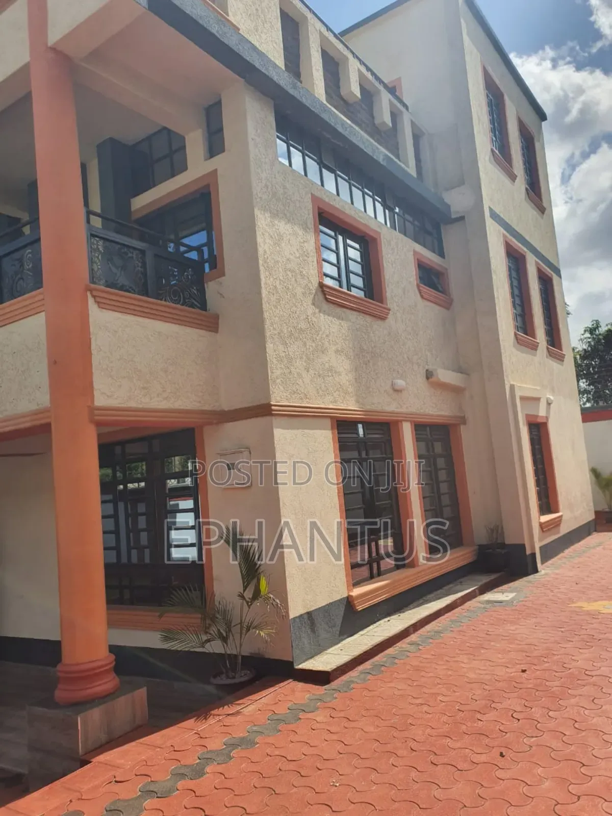 6bdrm Maisonette in Mugutha, Ruiru for sale in Ruiru