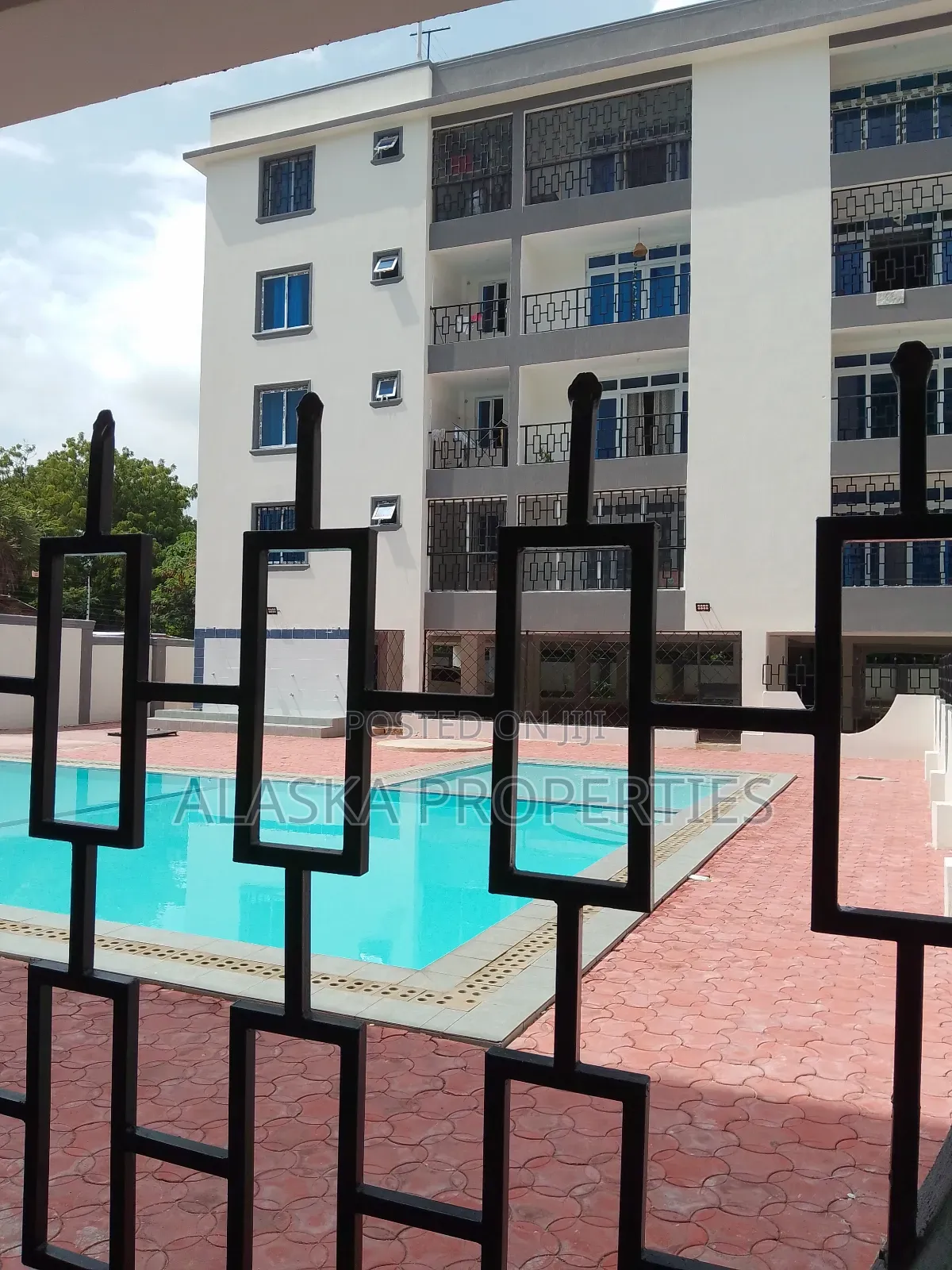 3bdrm Apartment in Nyali Estate for sale in Nyali