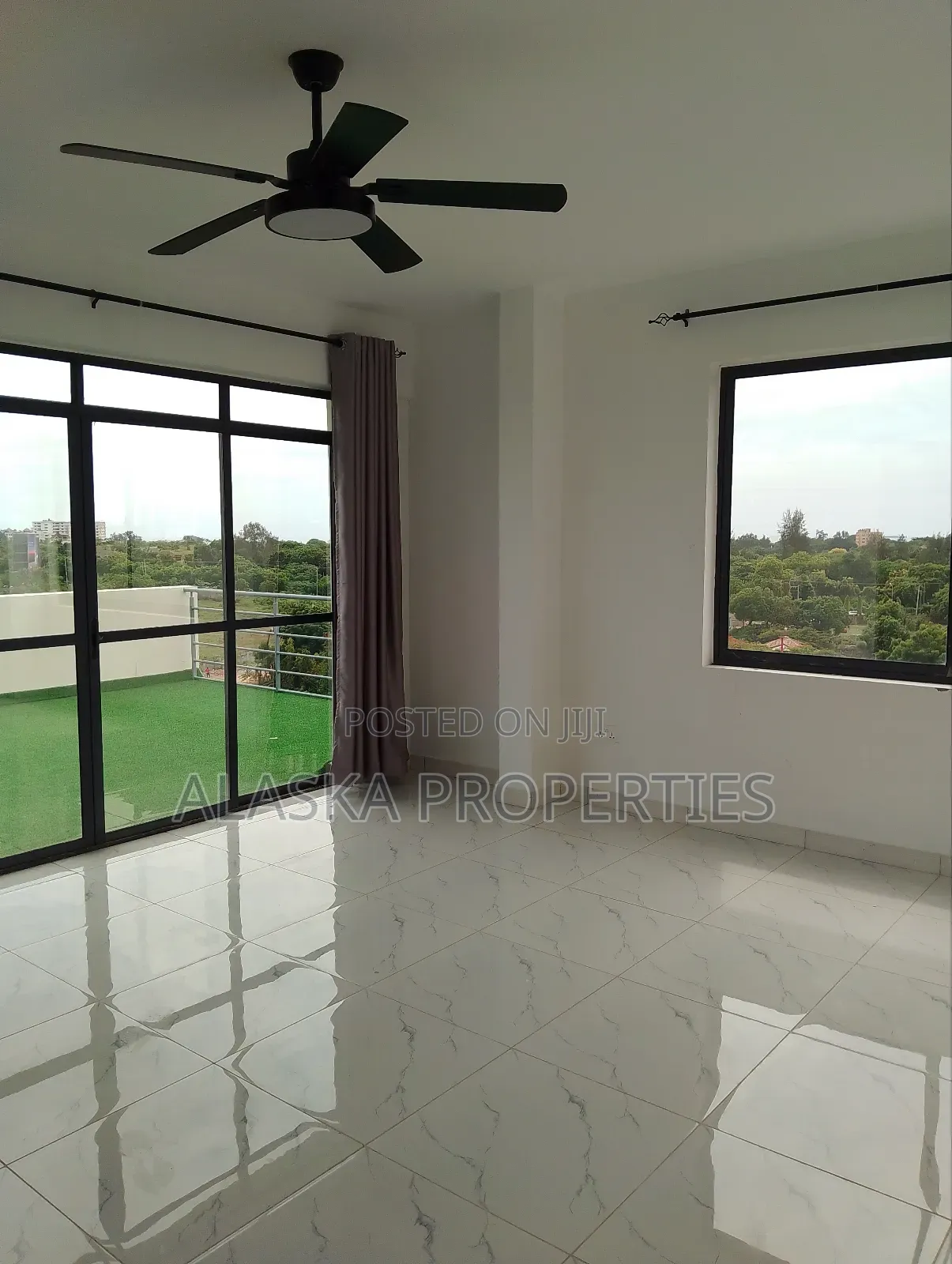 3bdrm Apartment in Beach Road Estate, Nyali for sale in Nyali