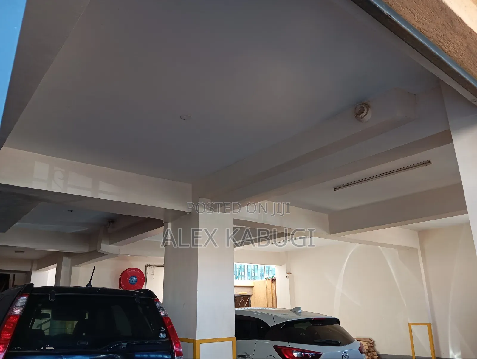 1bdrm Block of Flats in Kasarani, Roysambu for sale in Roysambu
