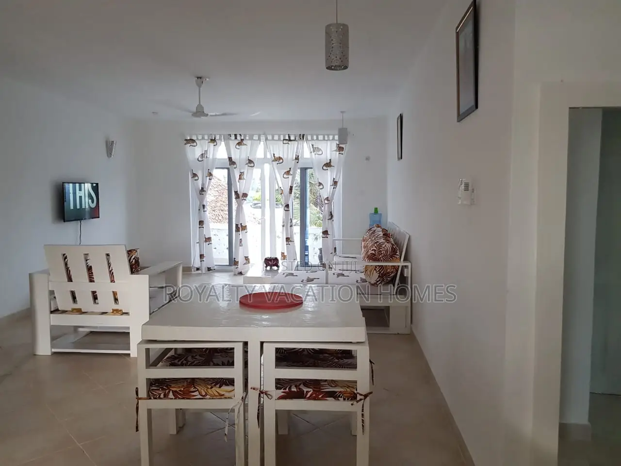 Malindi 2-Bedroom Apartment Beach Getaway in Kijani in Town Centre