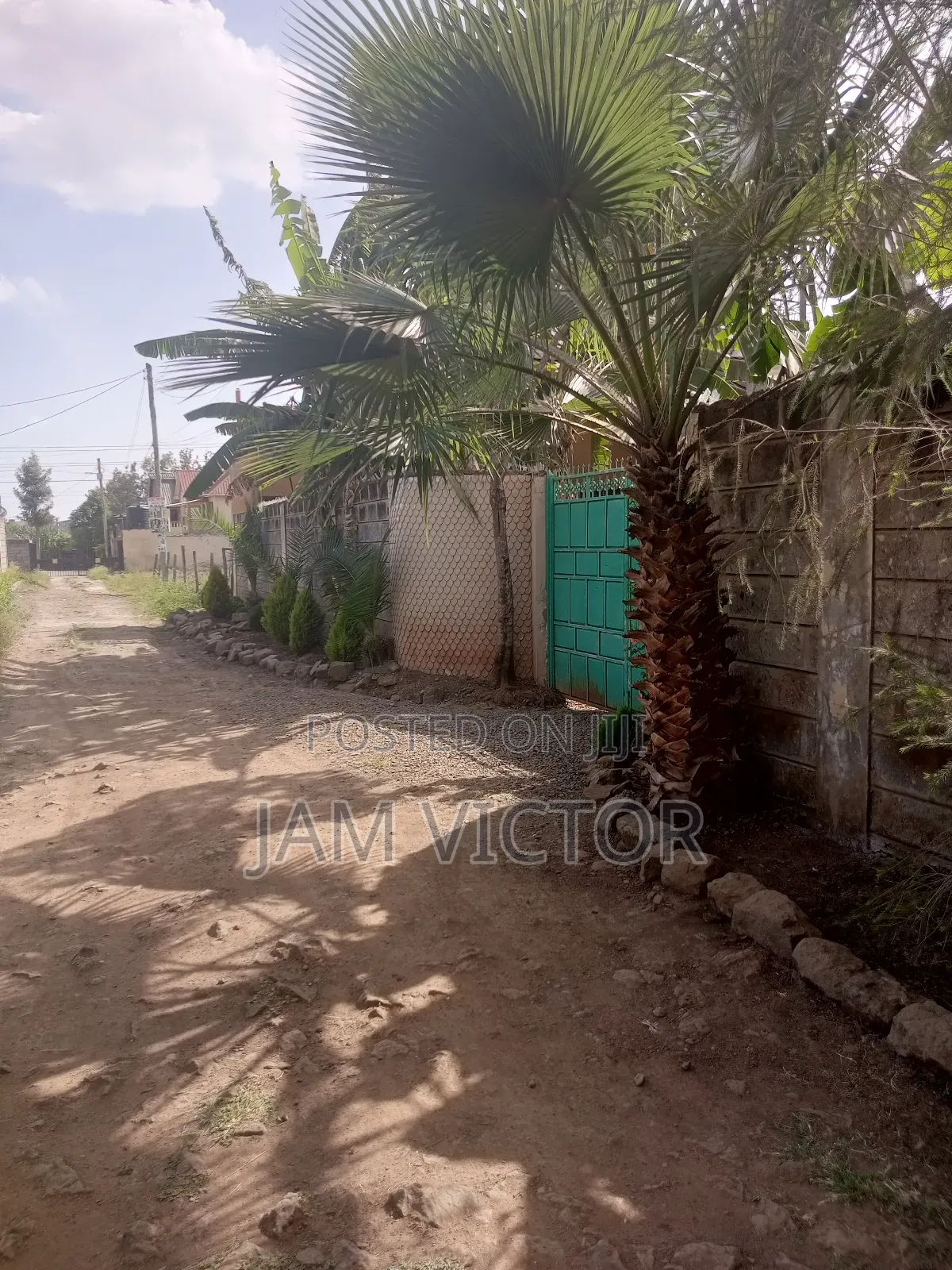 3 Bedrooms Bungalow on 50/100 Plot in Kimbo
