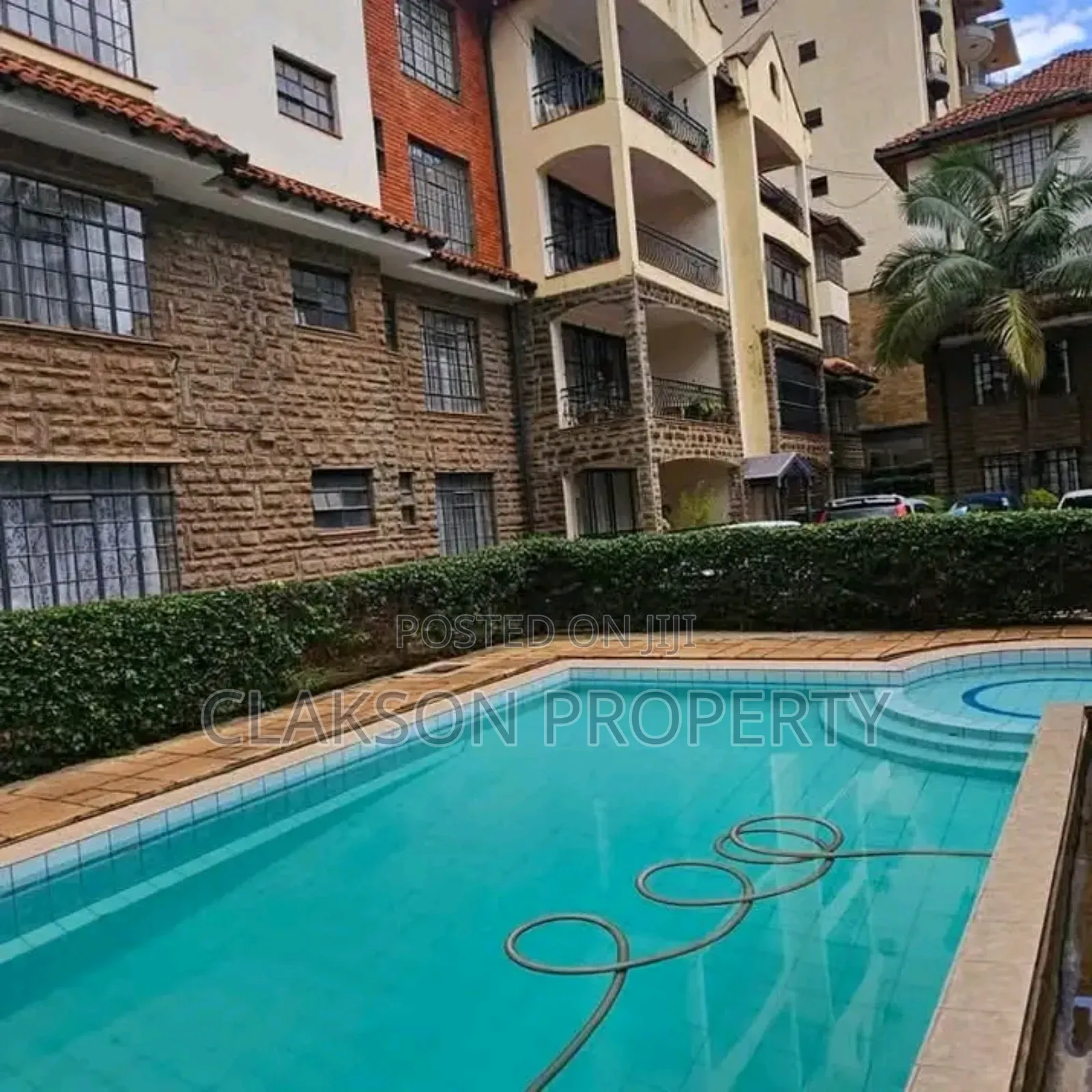 3bdrm Apartment in Lavington for sale in Lavington