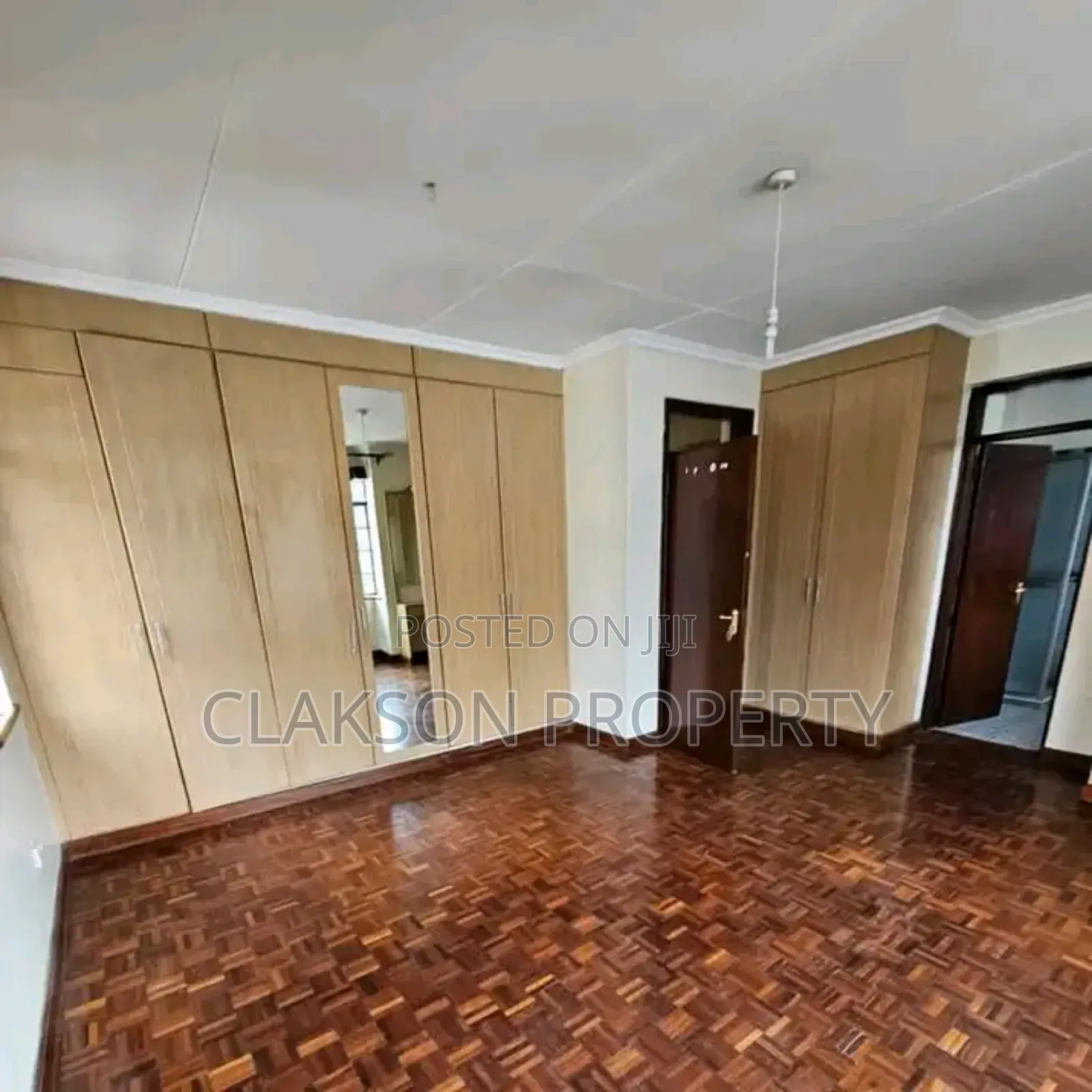 3bdrm Apartment in Lavington for sale in Lavington