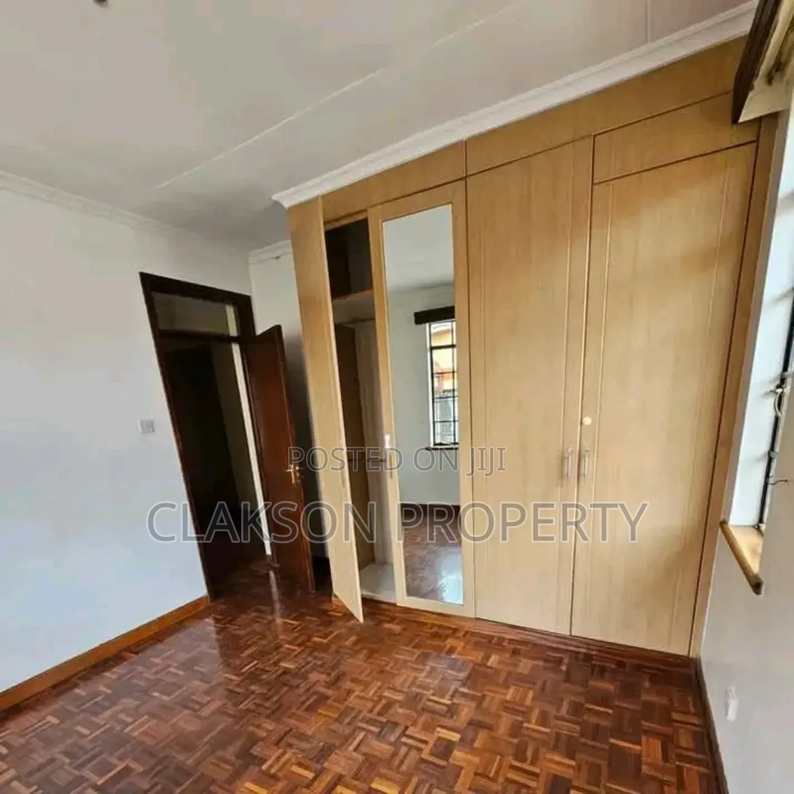 3bdrm Apartment in Lavington for sale in Lavington