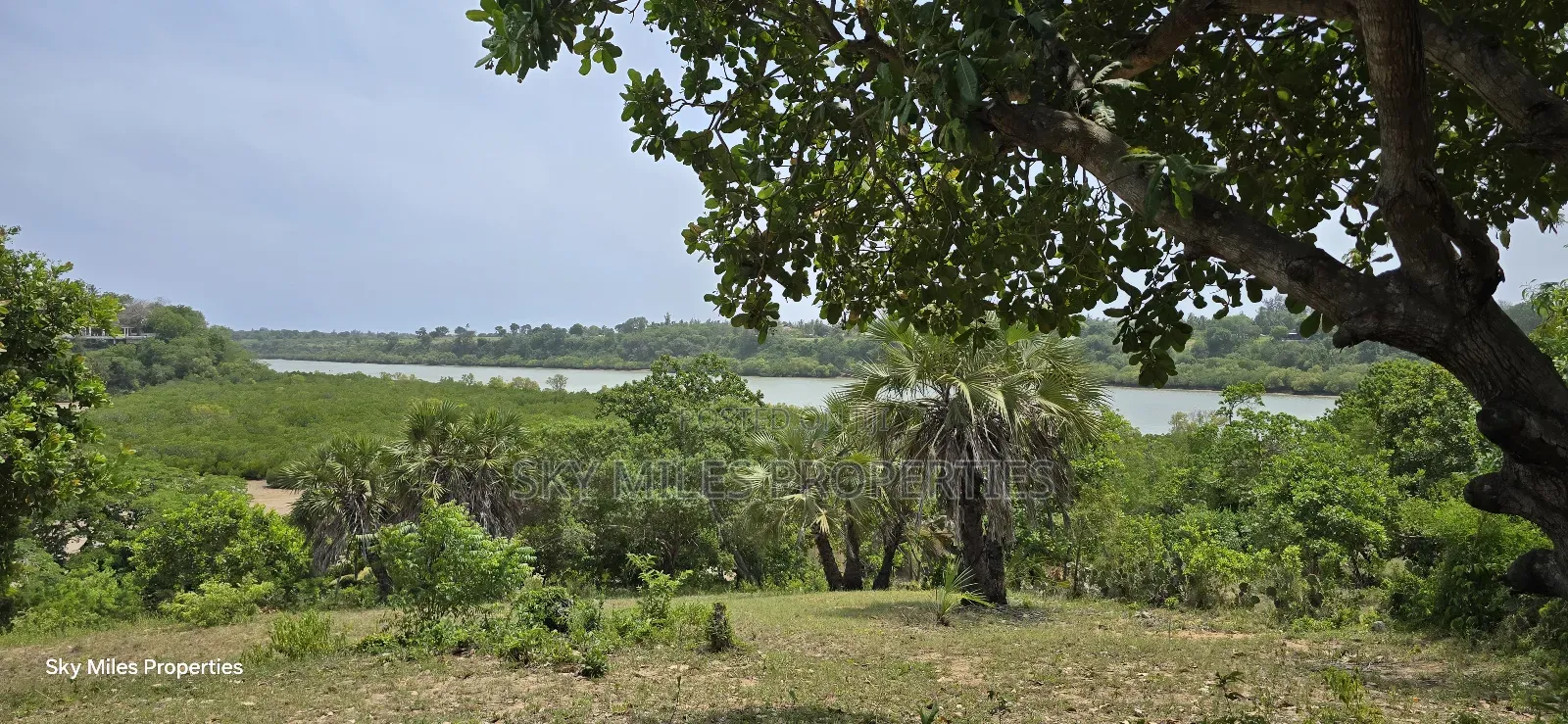 Mtwapa Creek Beach, 1.2-acre Land Available For Sale in Mtwapa