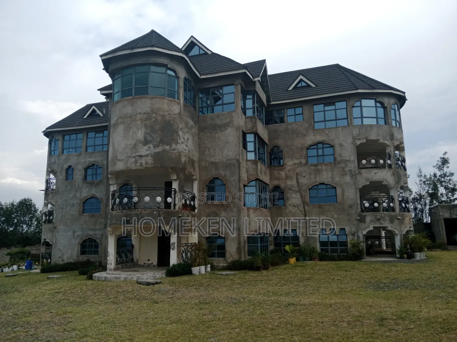 Furnished 10bdrm House in Mbirikani for sale in Mbirikani