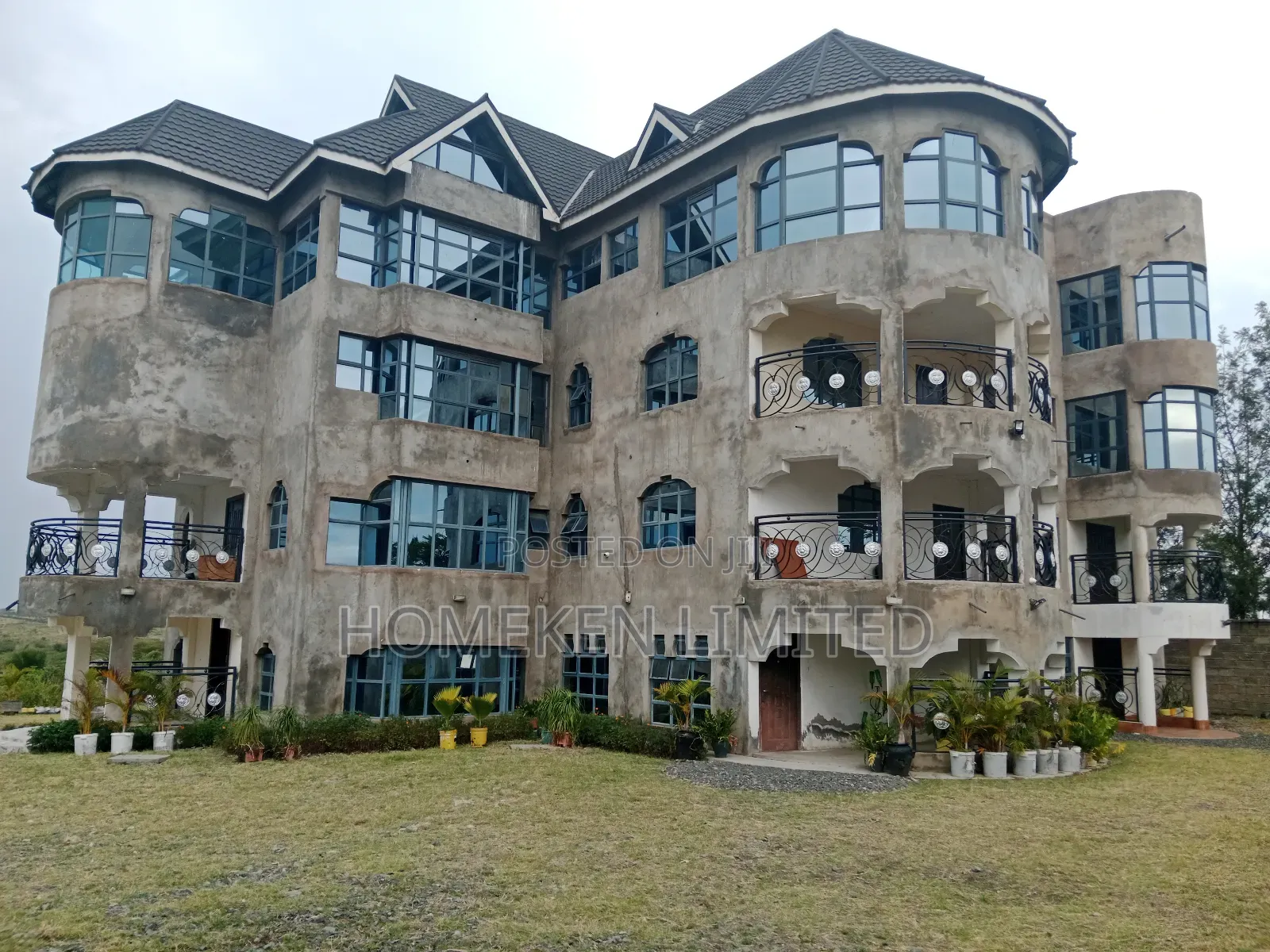 Furnished 10bdrm House in Mbirikani for sale in Mbirikani