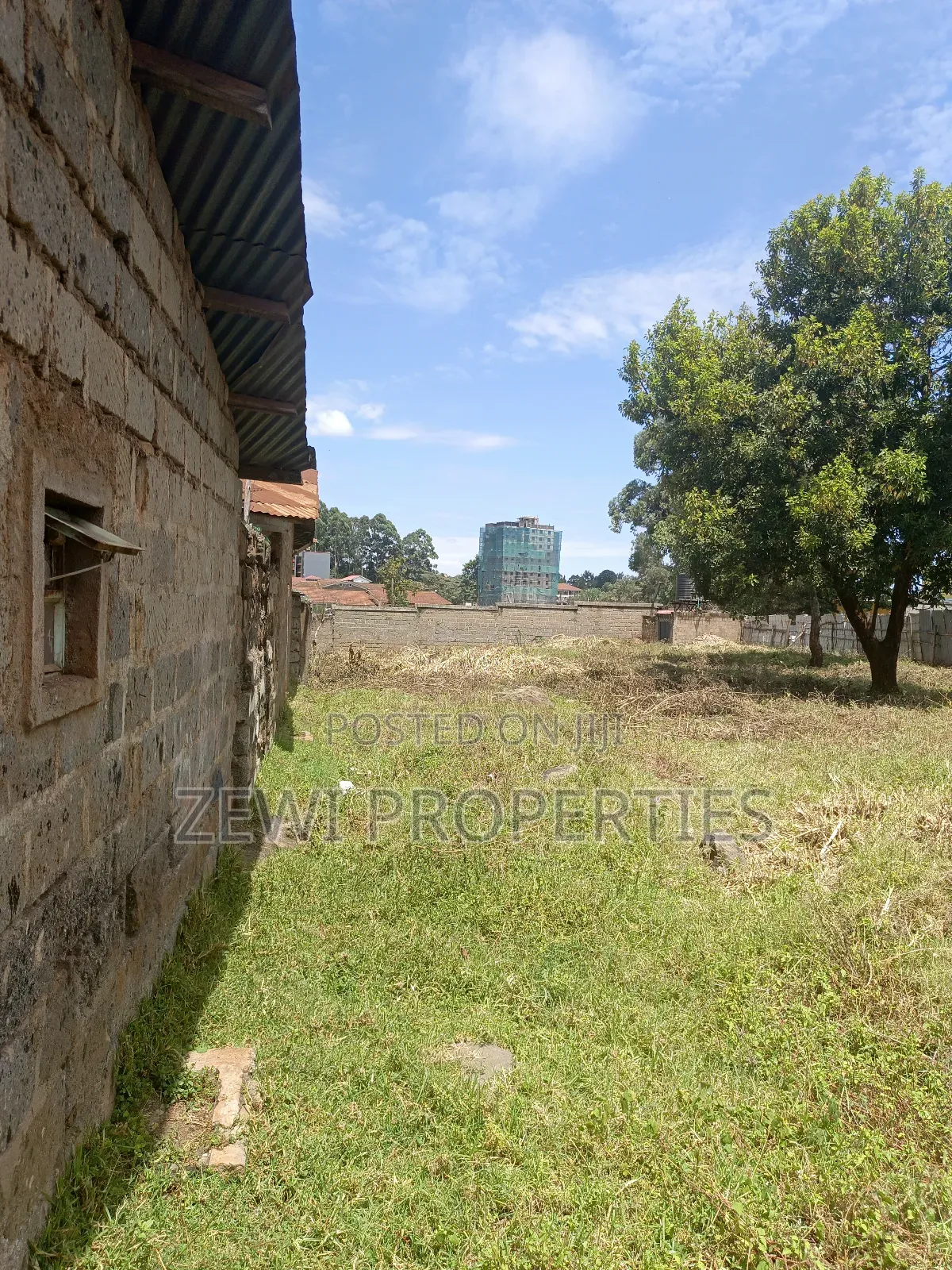 Half Acre Commercial (Sam West) Satellite Dagoretti Corner in Satelitte