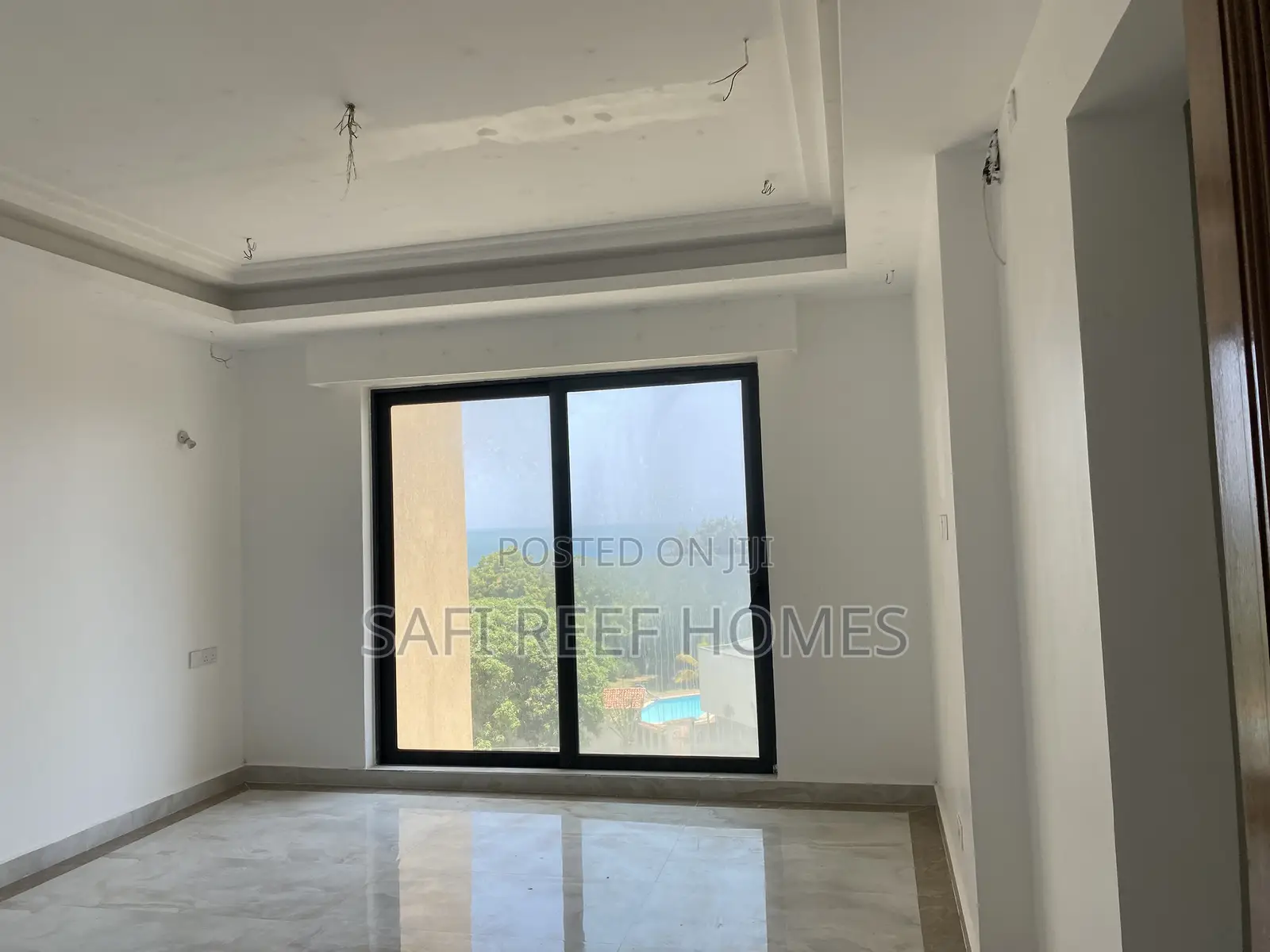 4bdrm Apartment in Kizingo for sale in Kizingo