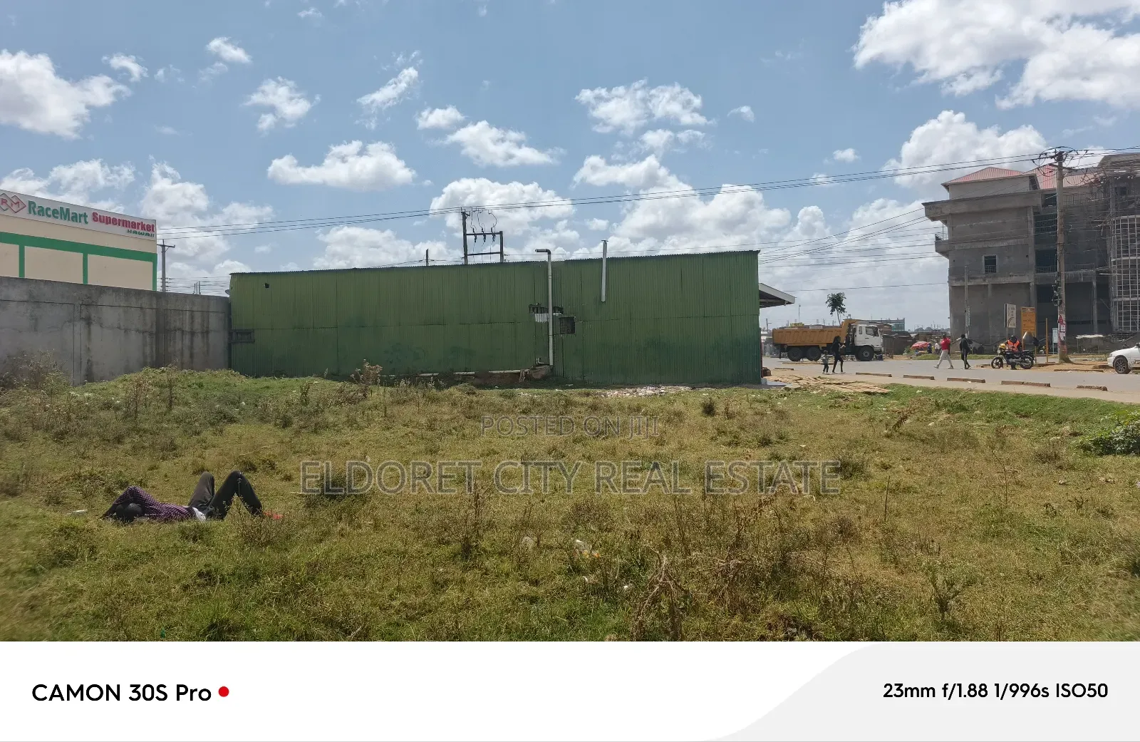 1/8 Plot Kimumu Hawaii With Title in Eldoret CBD