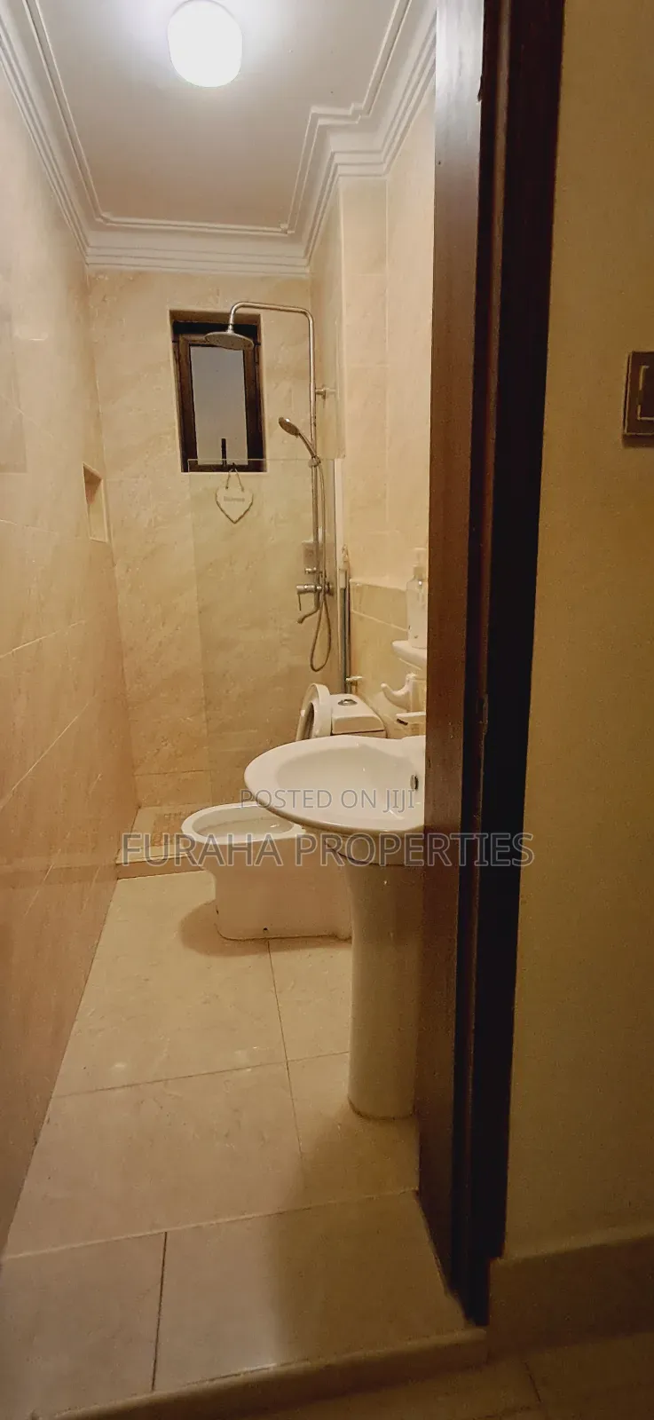 11bdrm House in Shanzu for sale in Shanzu