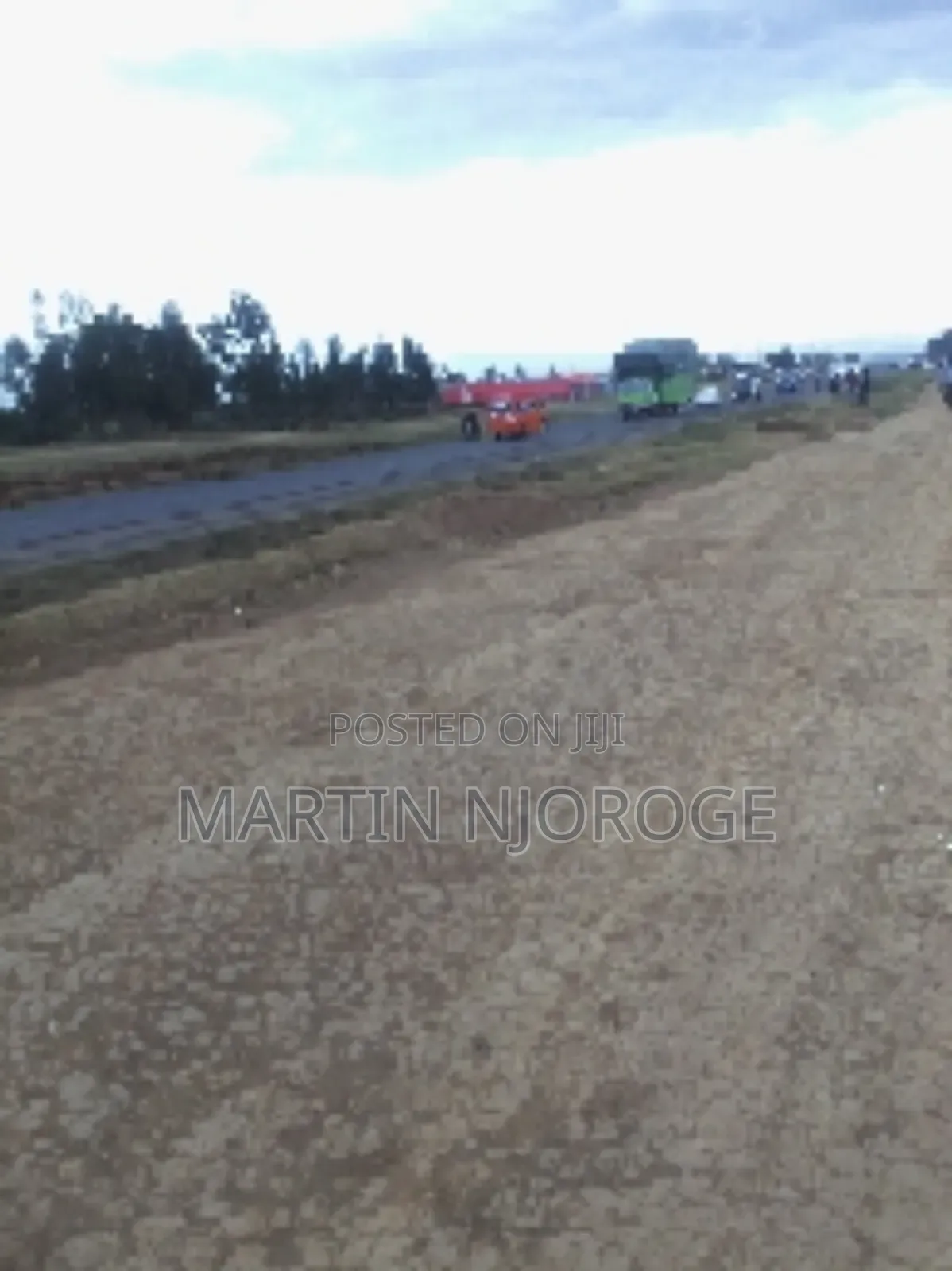 1⁄2 Acre Kinungi Touching Highway in Kinungi