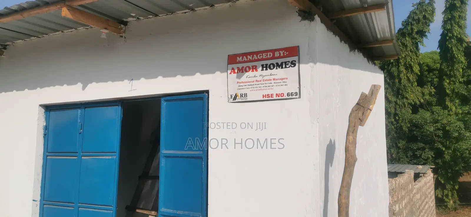 Shop + Yard for Rent in Utange
