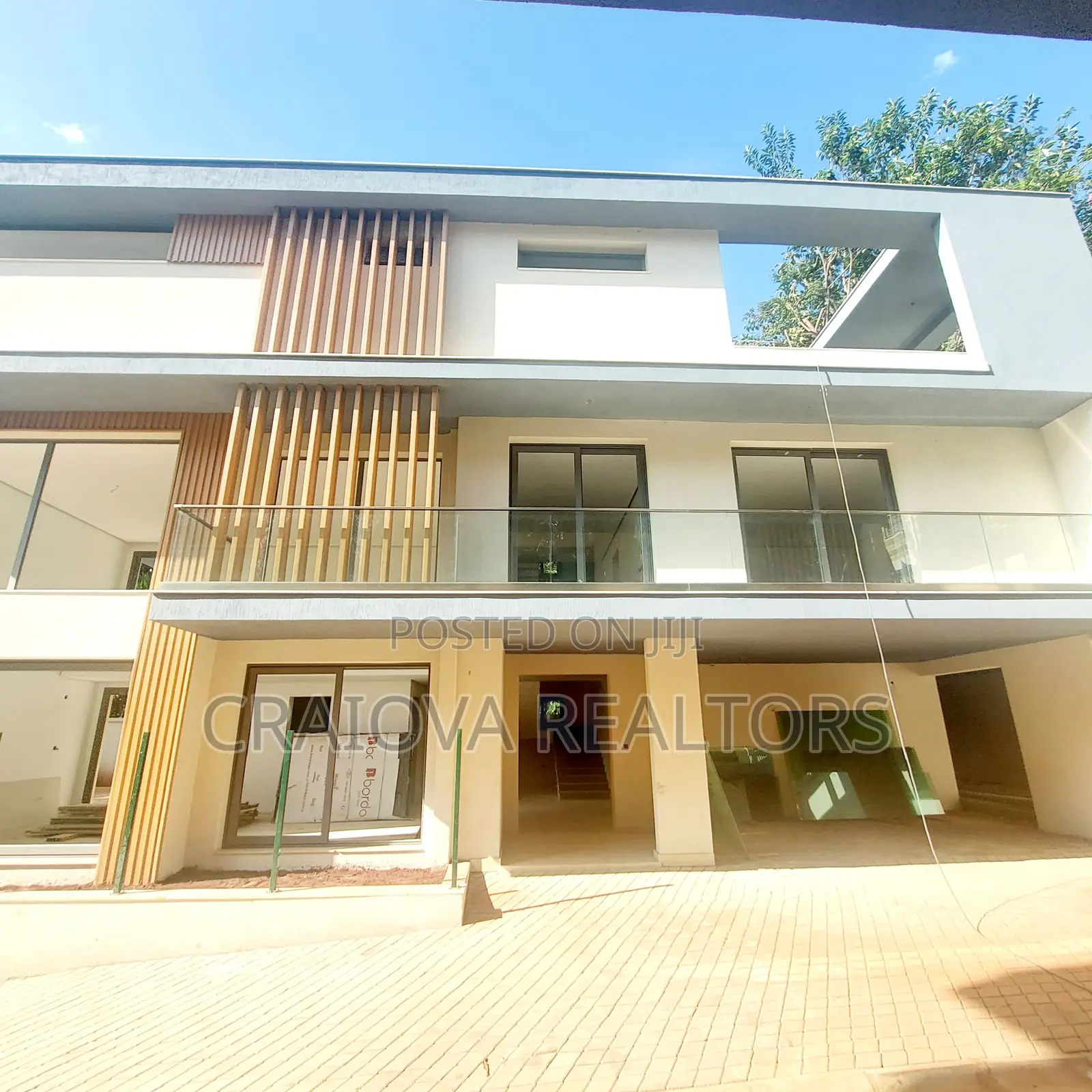 5bdrm Villa in Lavington for sale in Lavington