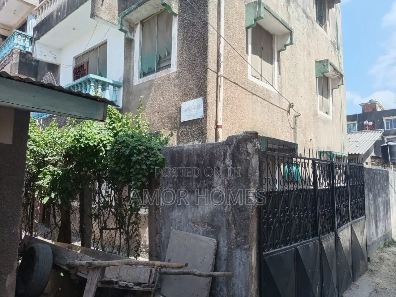 2bdrm Block of Flats in Mikindani for sale in Mikindani