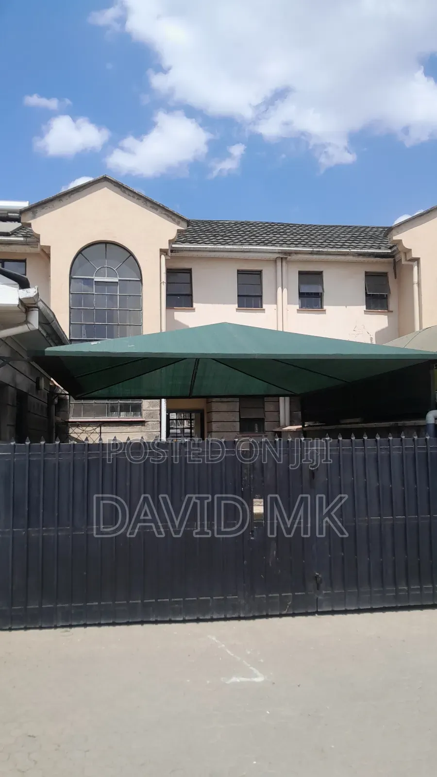 3bdrm Mansion in Greenspan for sale in Greenspan