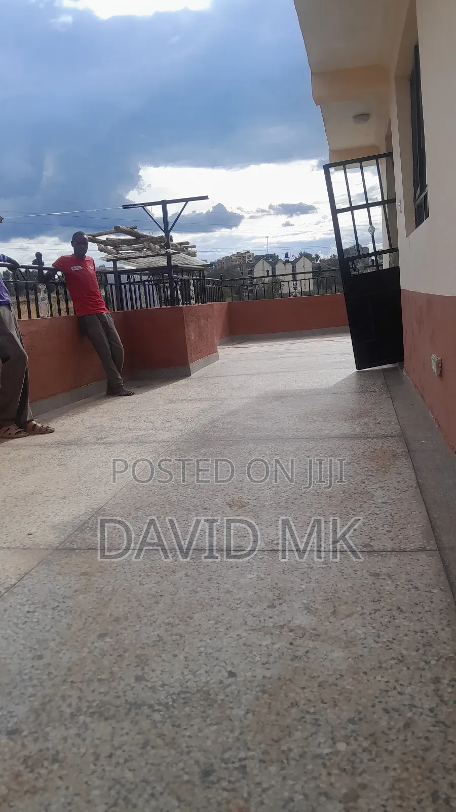 5bdrm Maisonette in Membley for rent in Membley Estate