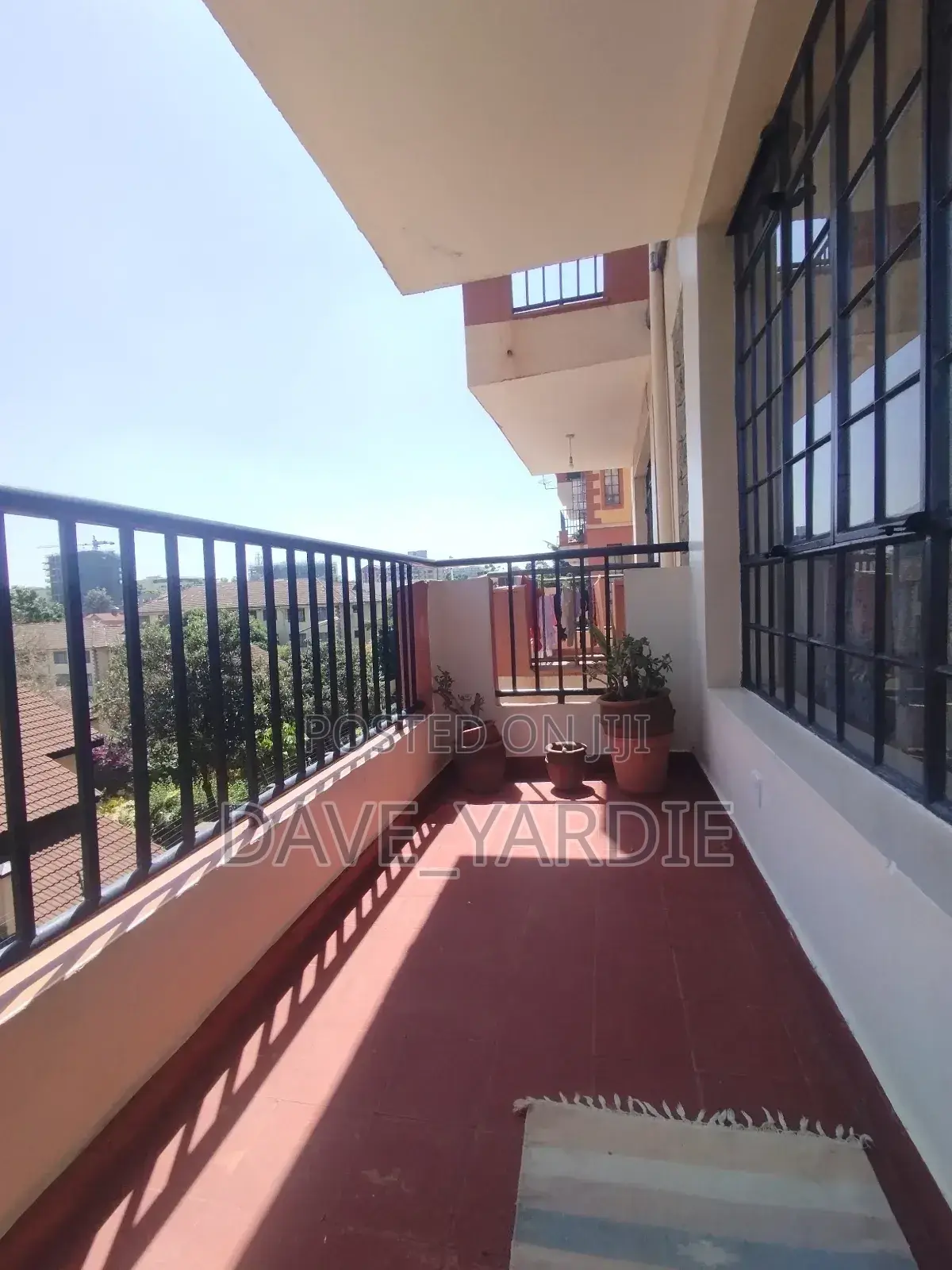 2bdrm Apartment in Lavington for sale in Lavington