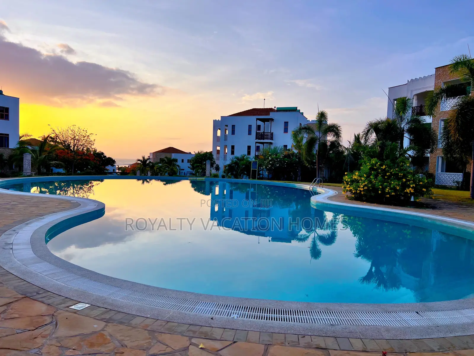 2 Br Beach Airbnb Apartment at Sultan Palace, Kikambala in Kikambala